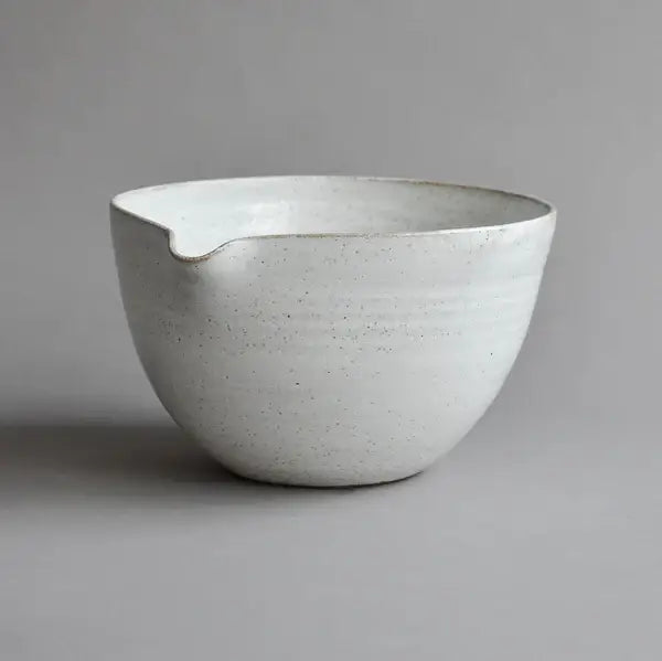 Neutra Kitchen UK - Rustic Mixing Bowl With Pourer, Large