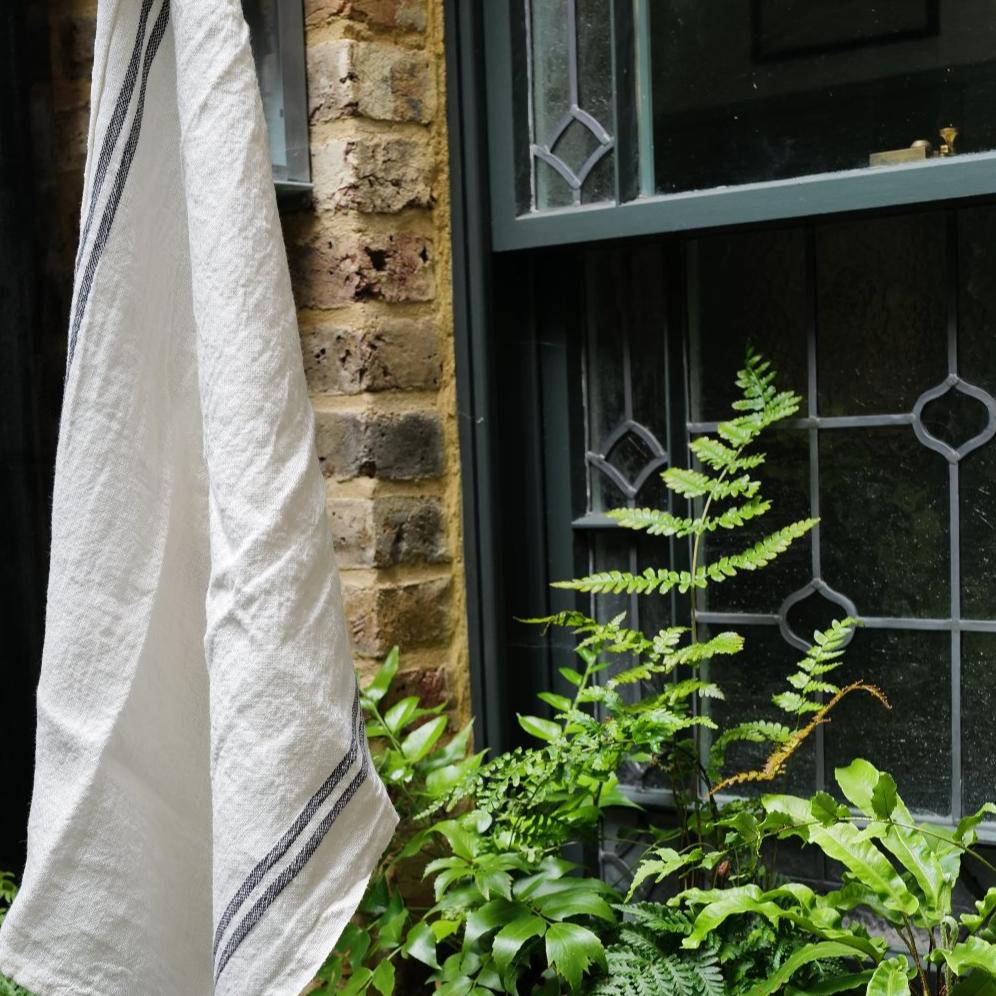 CHARVET ÉDITIONS Country Tea Towel