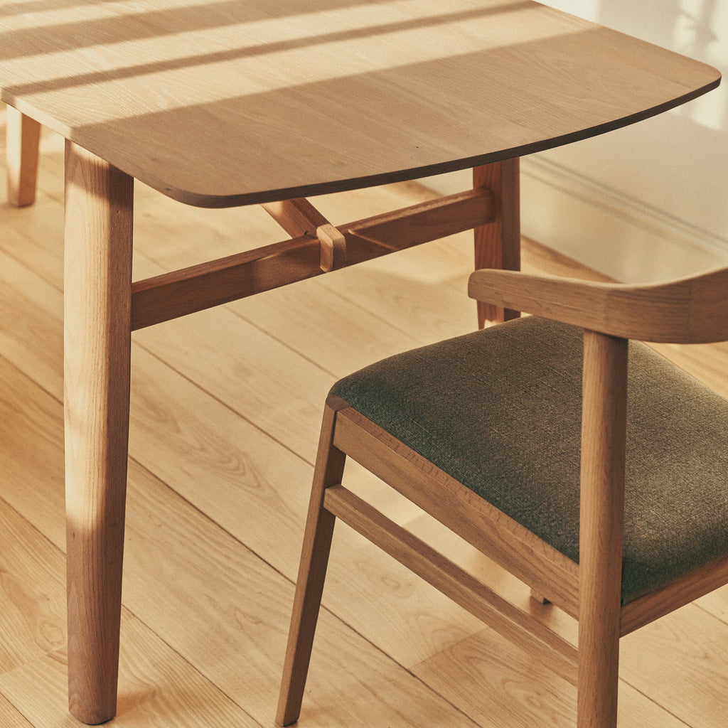 Borough 6 Seater Oak Dining Table