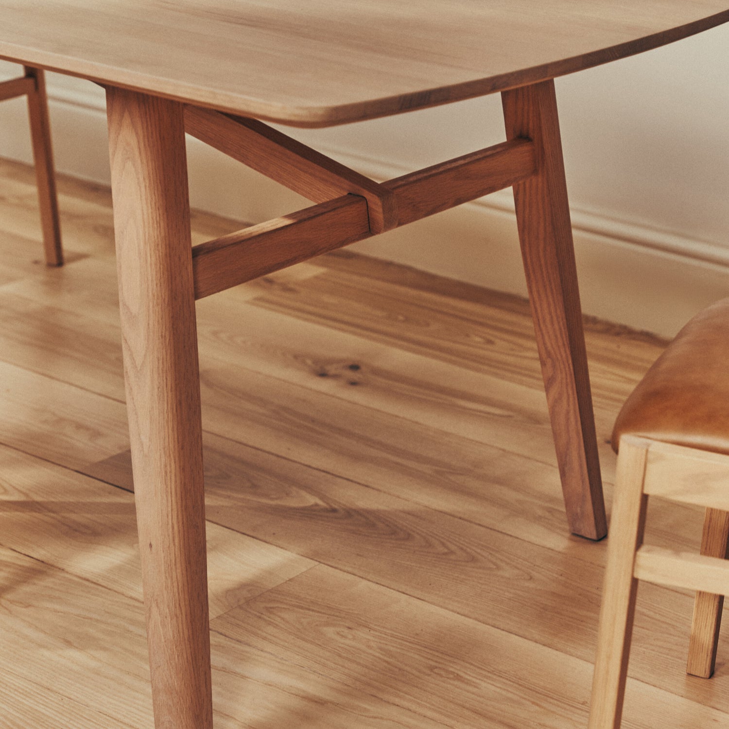 Borough 8 Seater Oak Dining Table