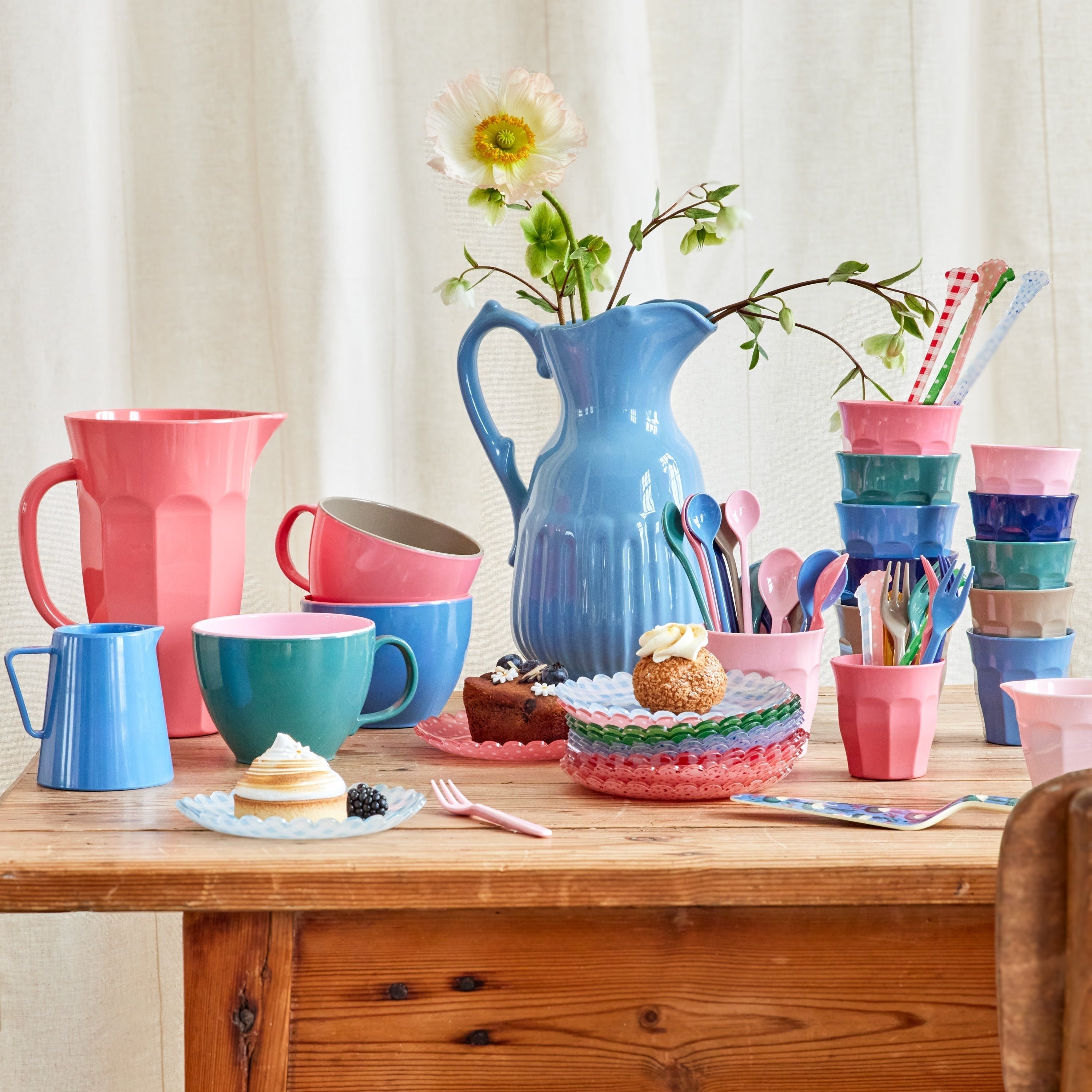 Melamine Pitcher in Cute Coral - 1.75 L