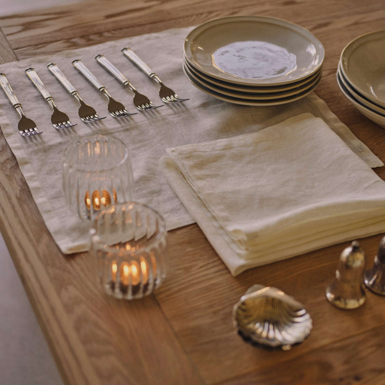 Arundel 10 Seater Oak Dining Table