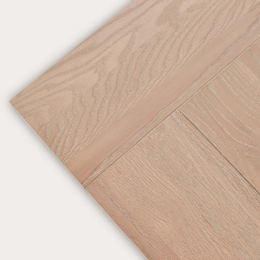 Balmoral 10 Seater Oak Dining Table