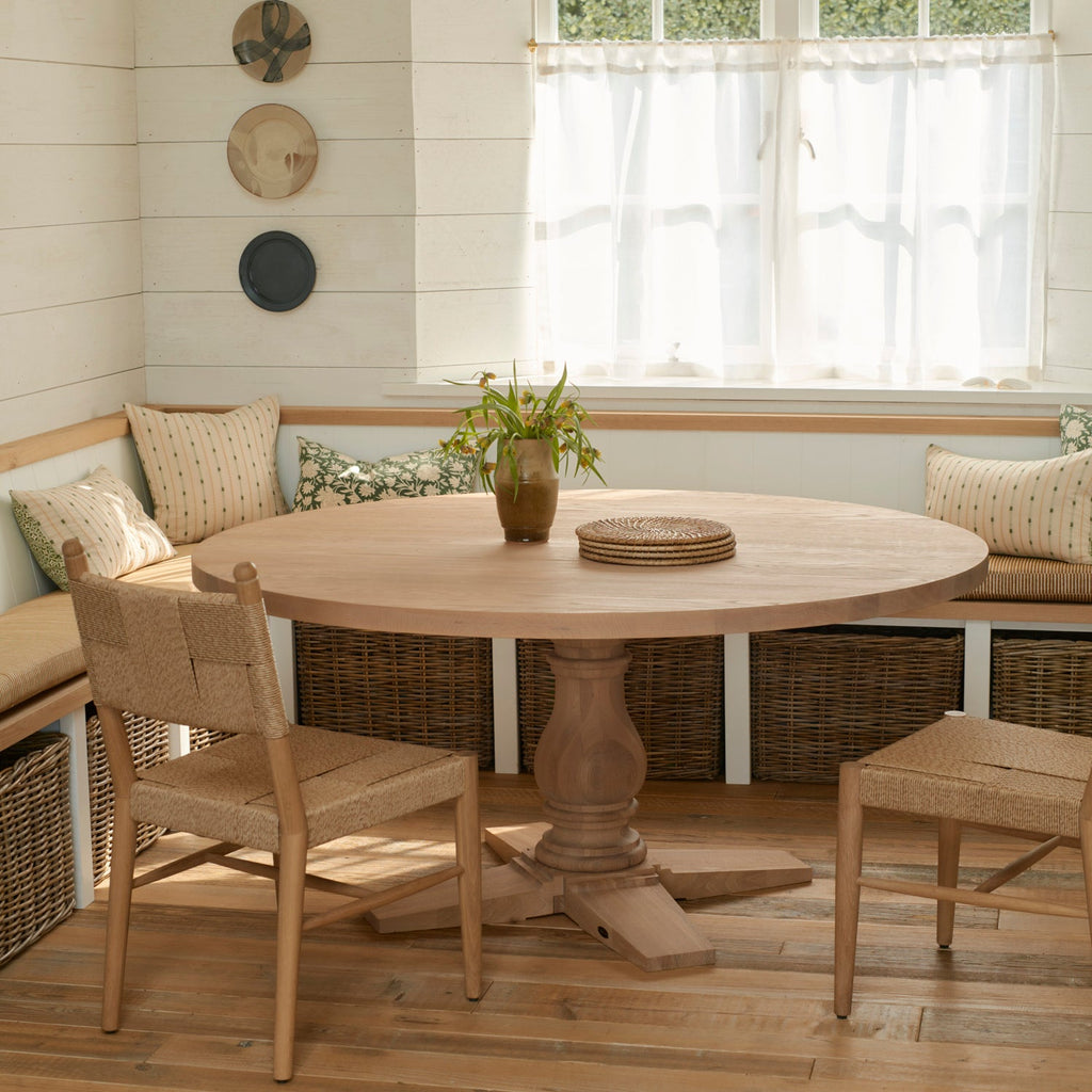 Balmoral 6 Seater Round Oak Dining Table