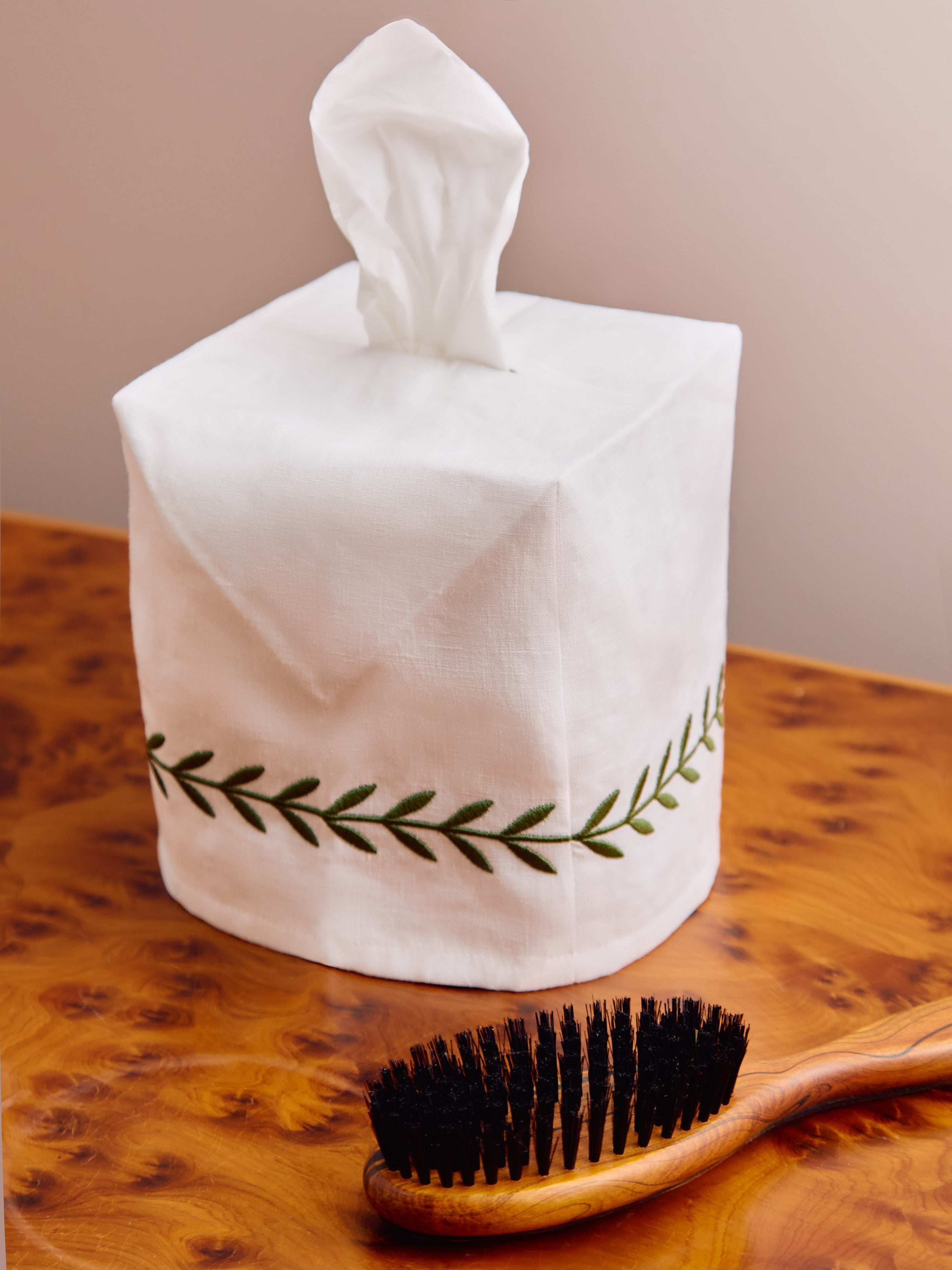 Laurel Leaf Embroidered Linen Rectangular Tissue Box