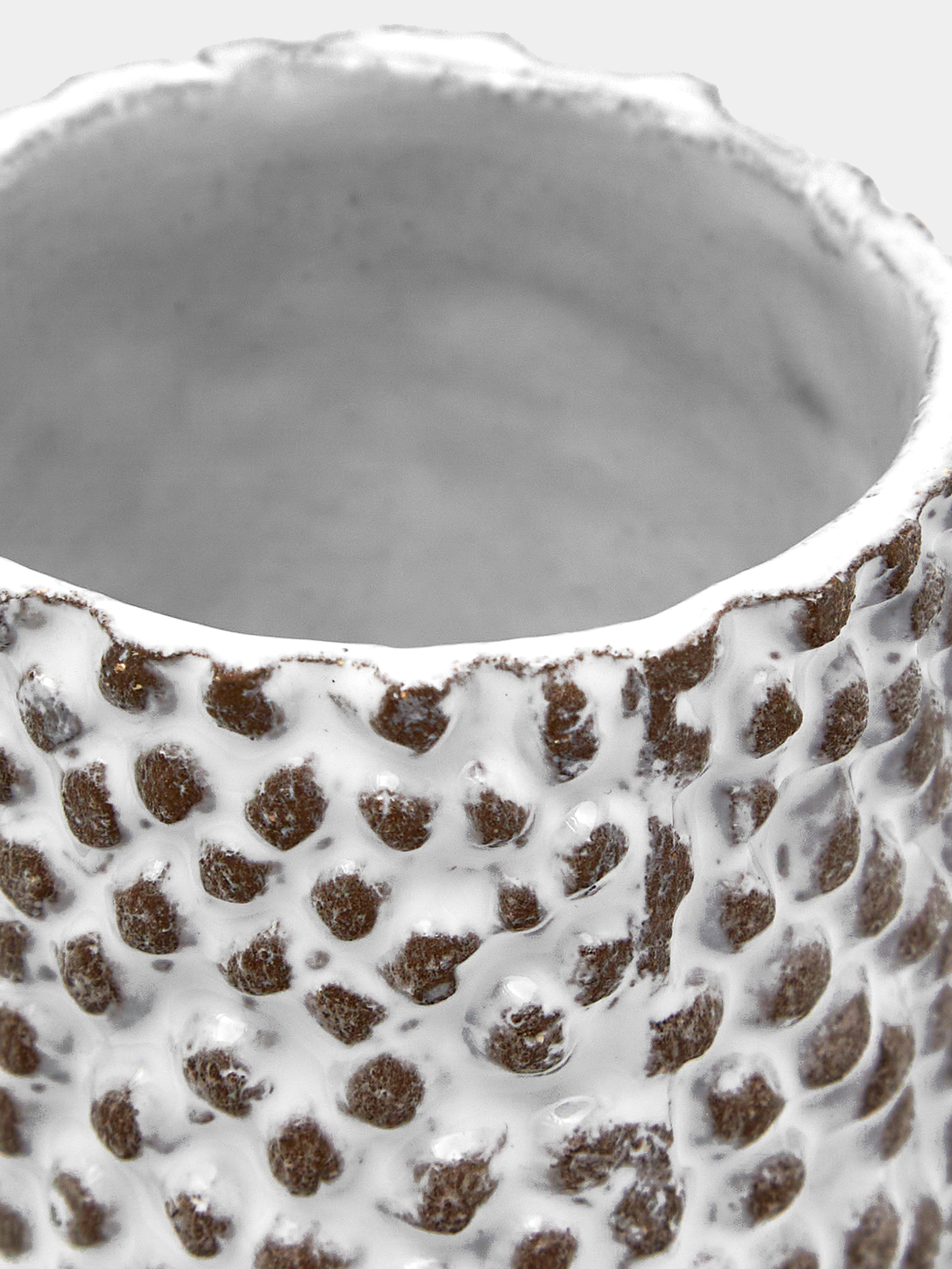 Pea Hand-Glazed Ceramic Vase (6in/16cm)