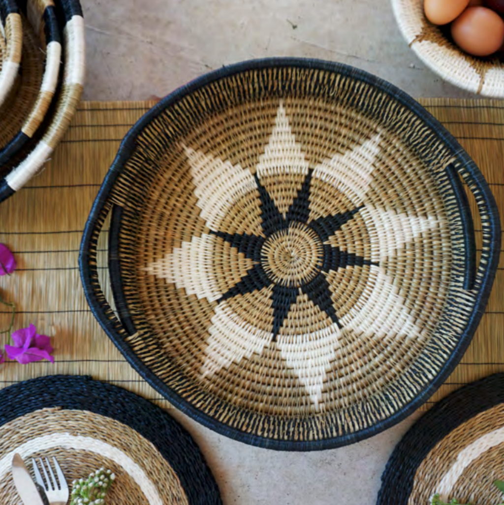 GONE RURAL Solitude Collection, Handwoven Grass Decorative Tray