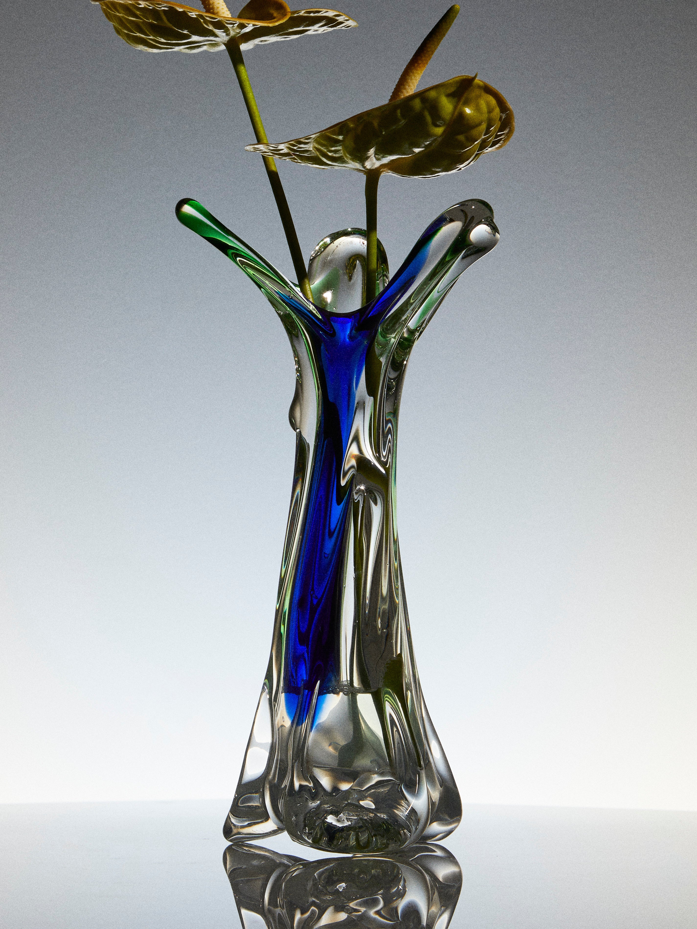 Mid-Century Glass Vase (12in/30cm)