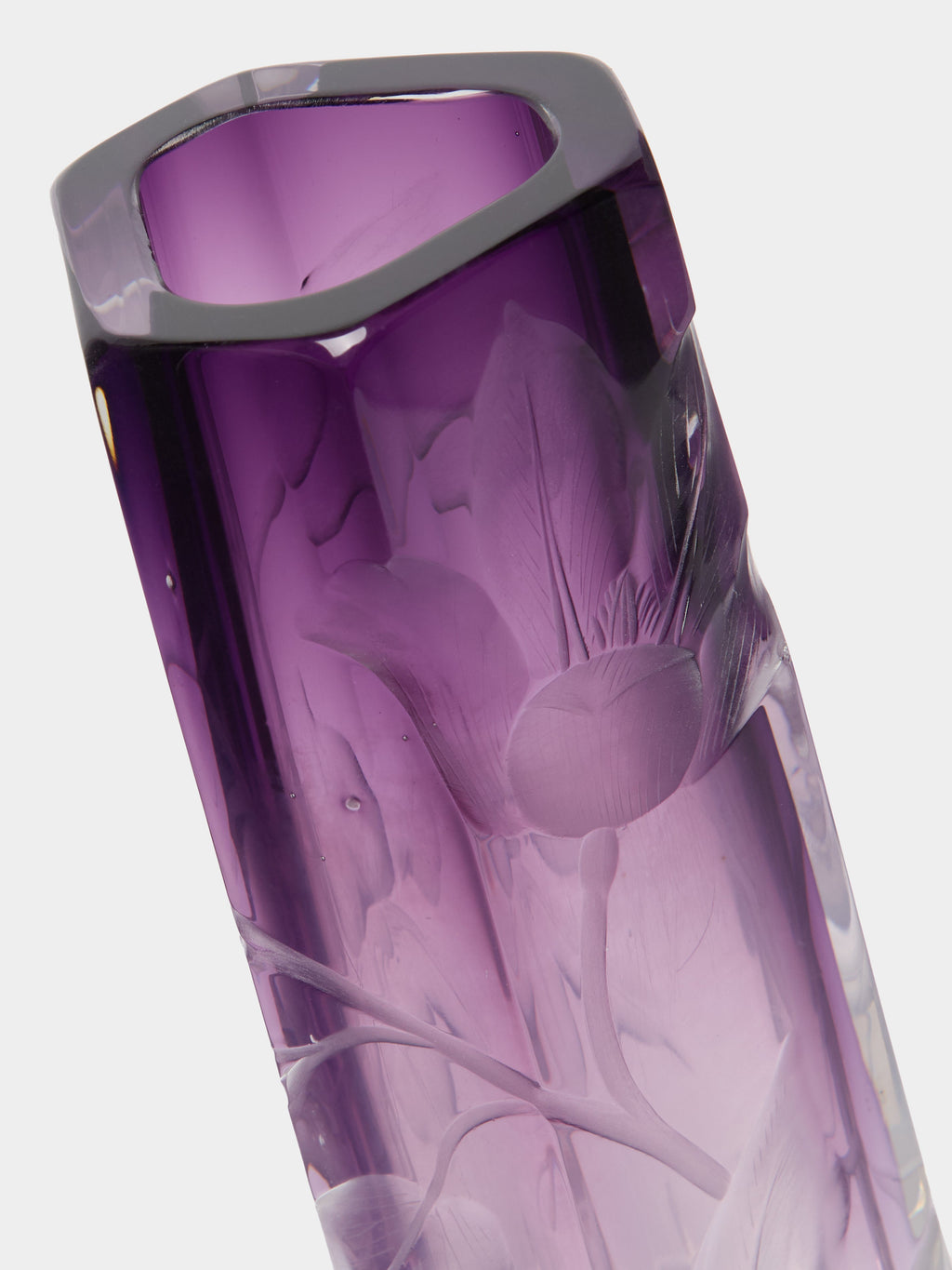 1900s Moser Hand-Engraved Cut Crystal Vase (9in/23cm)