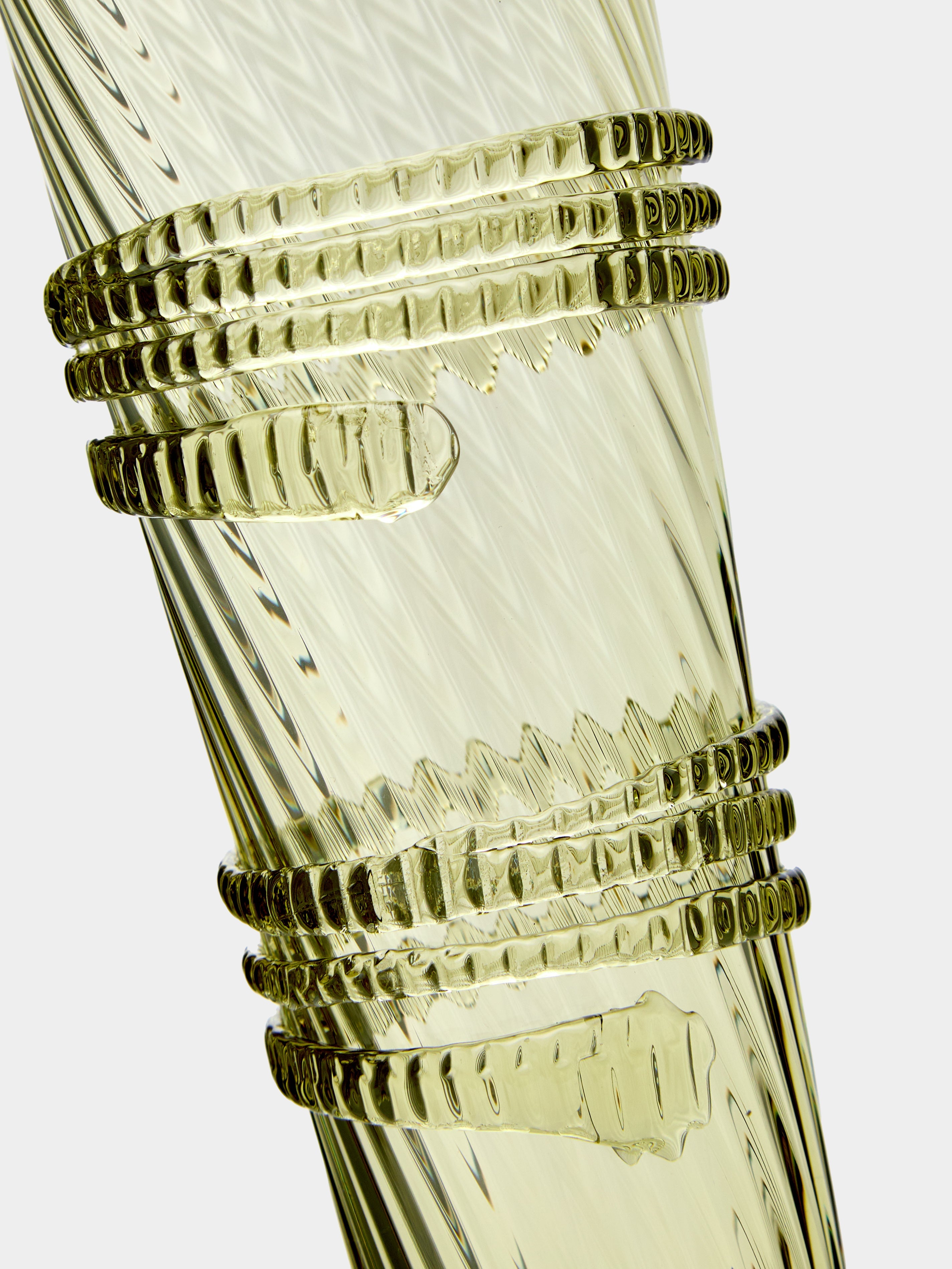 Hand-Blown Glass Tulip Vase (10in/25cm)