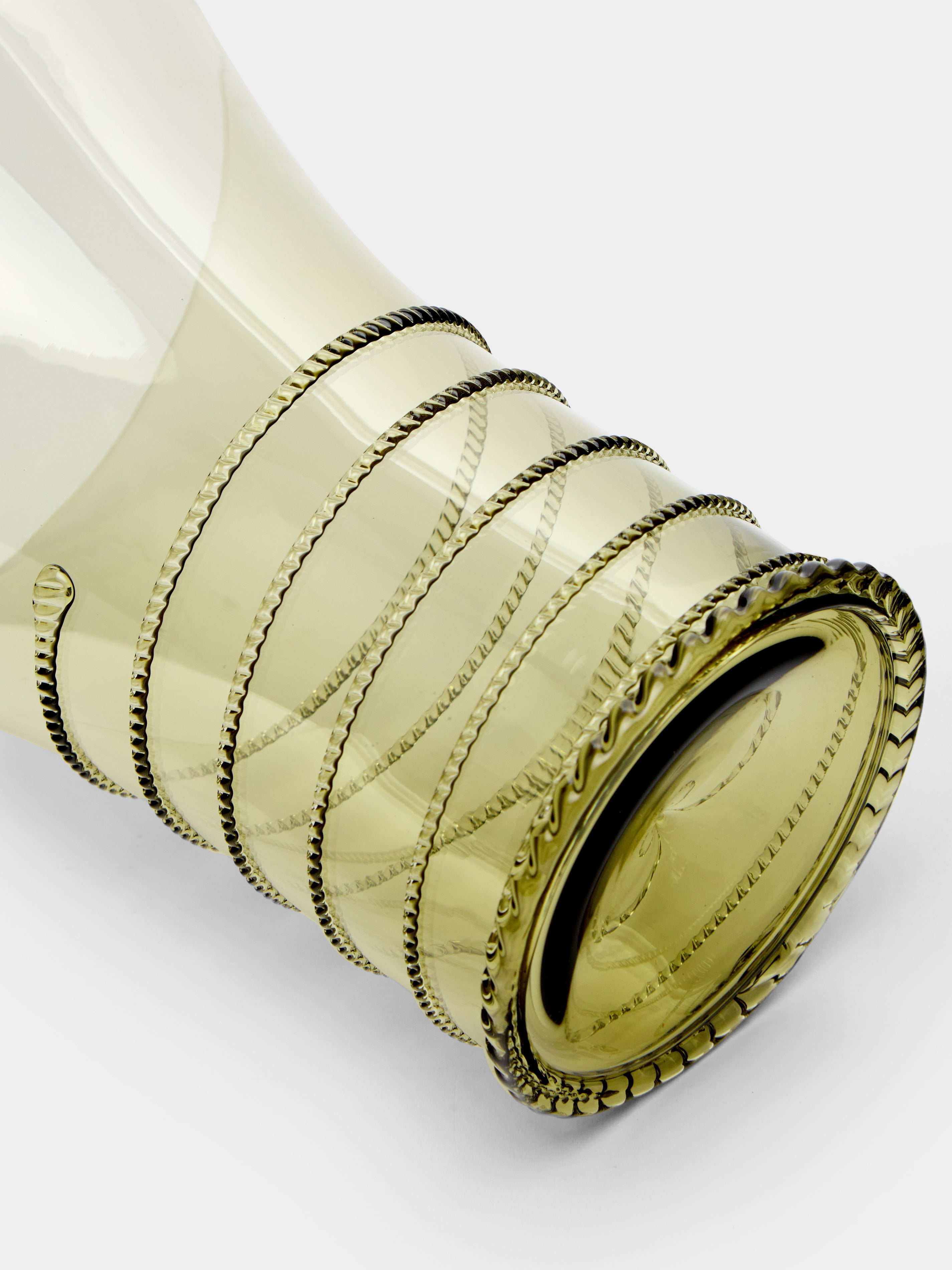 Hand-Blown Glass Vase (6in/15.5cm)