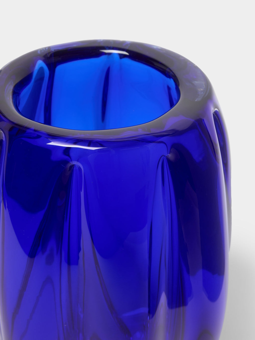 Fiori Uovo Hand-Blown Murano Glass Vase (10.5in/27cm)