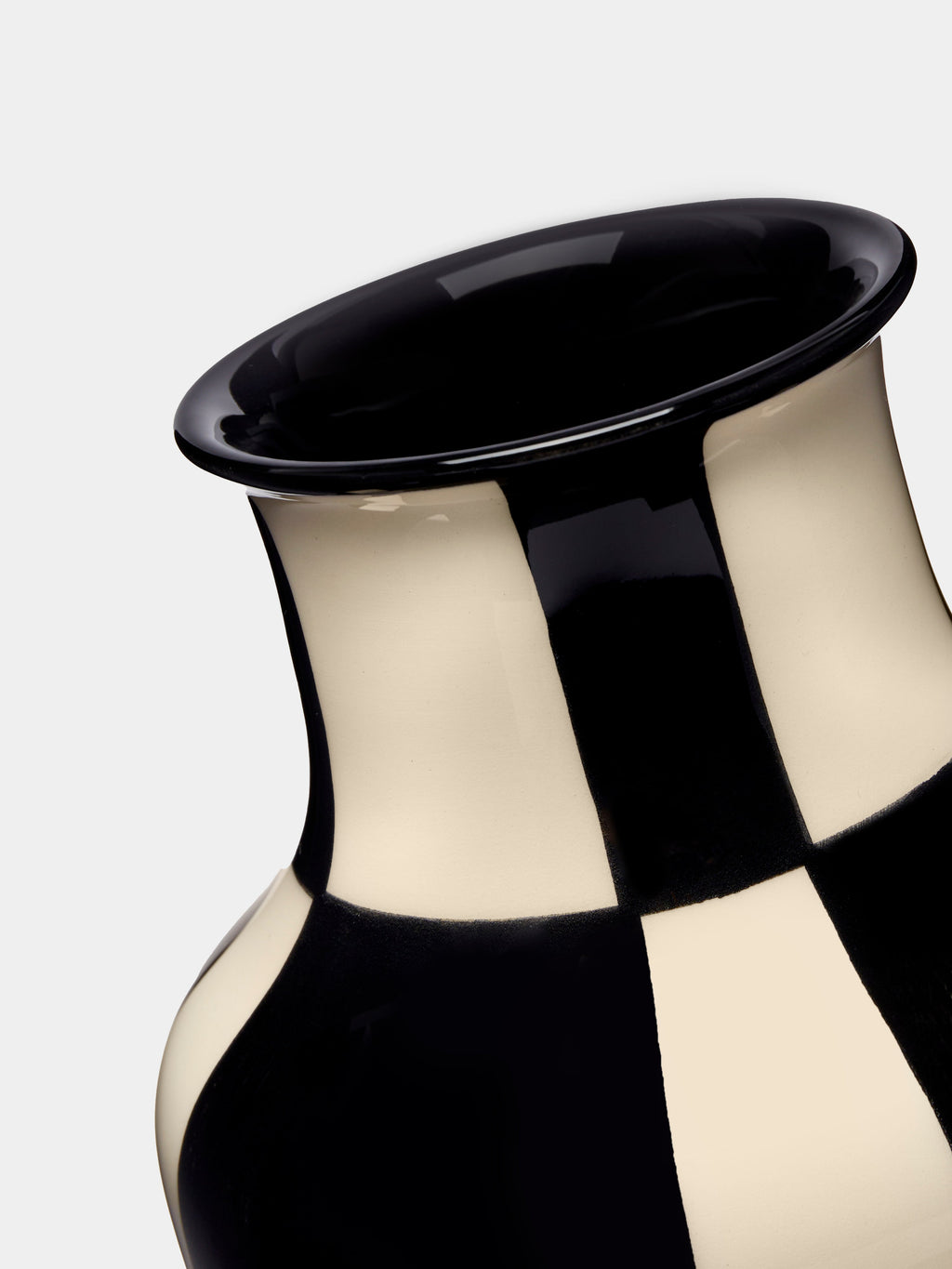 Ritzen Hand-Painted Ceramic Vase (8in/21cm)