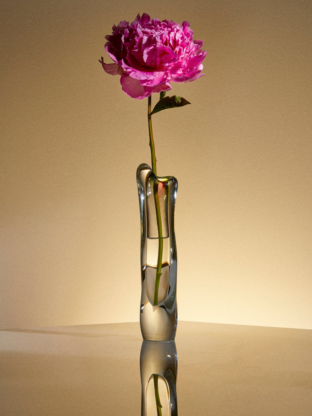 Mid-Century Glass Vase (10in/26cm)