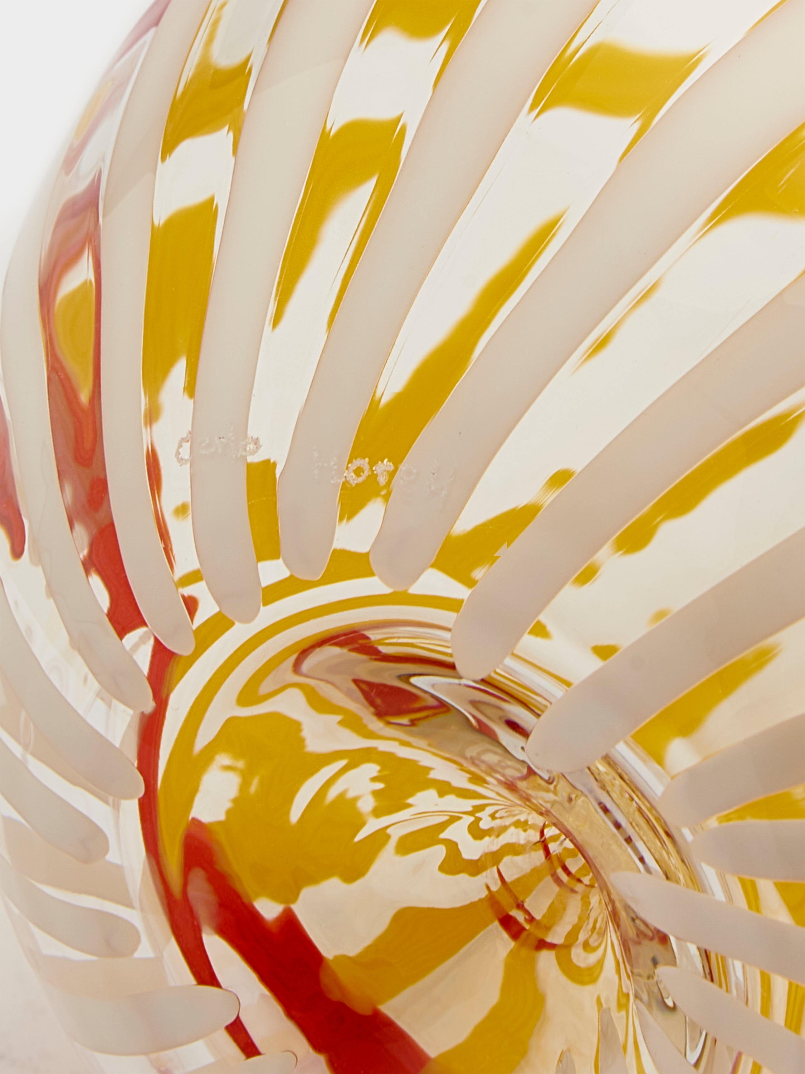 Hand-Blown Murano Glass Bud Vase (7in/18cm)