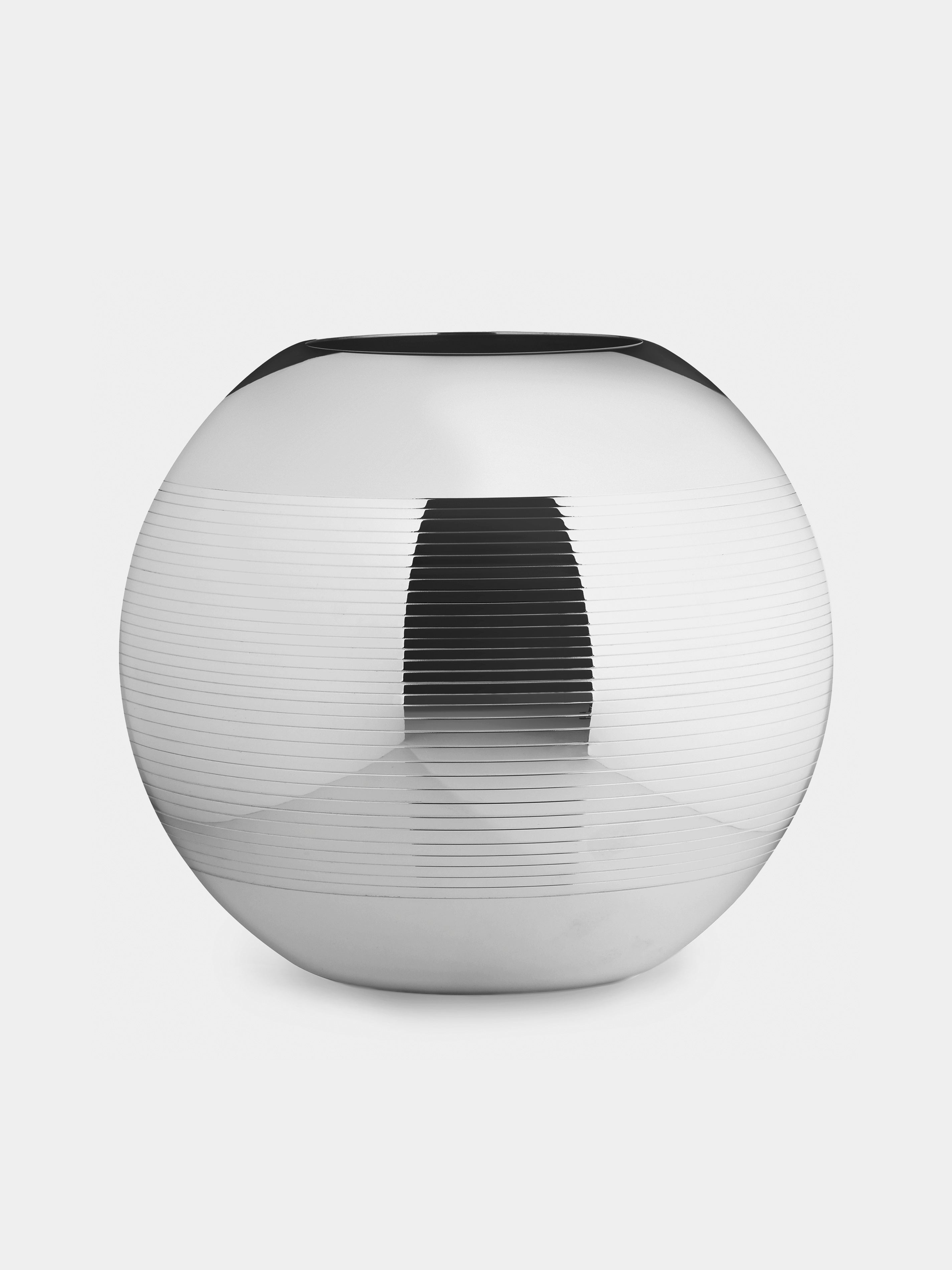 Pétanque Silver-Plated Vase (7in/18cm)