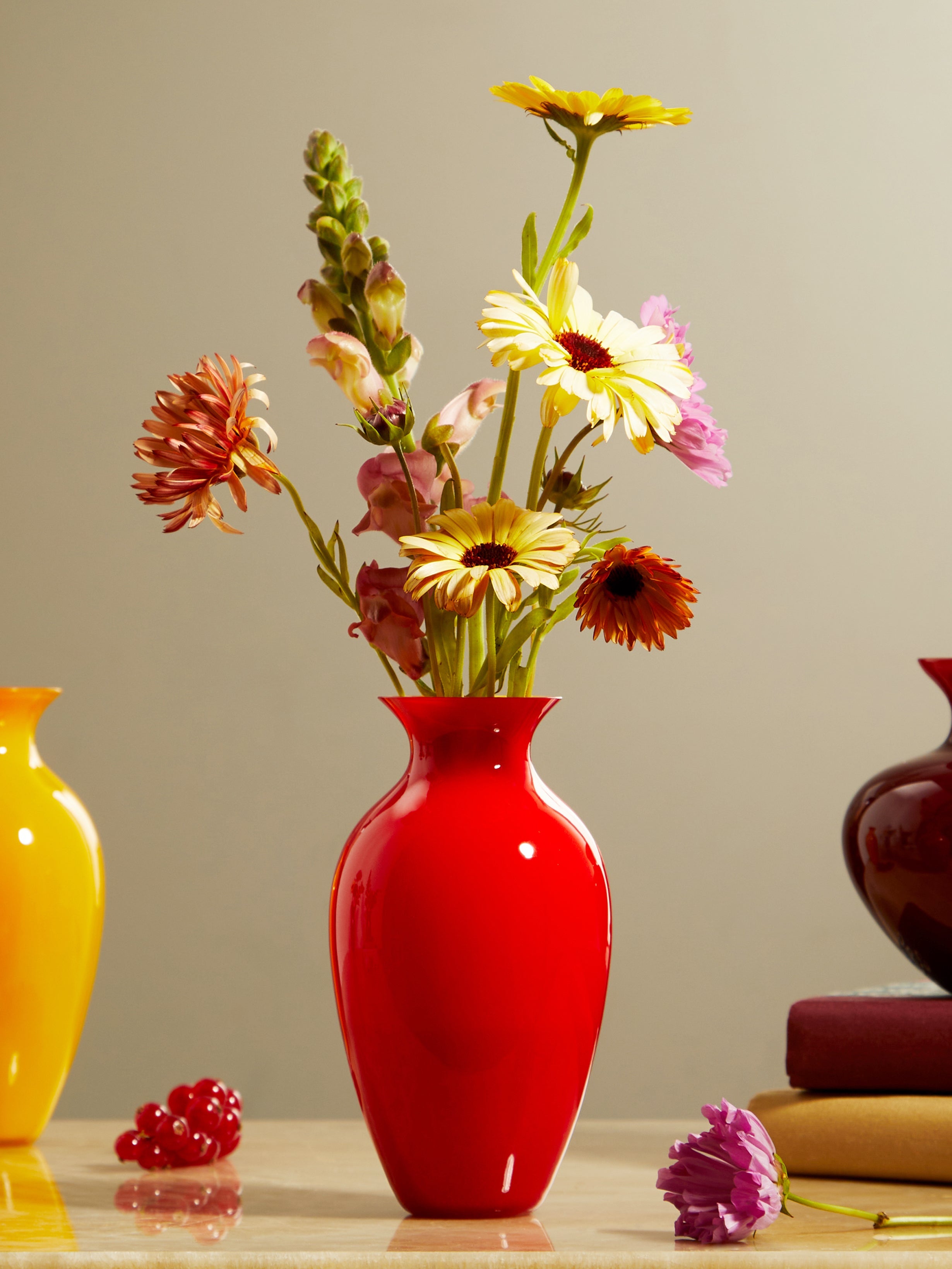 Antares Hand-Blown Murano Glass Bud Vase (5.5in/14cm)