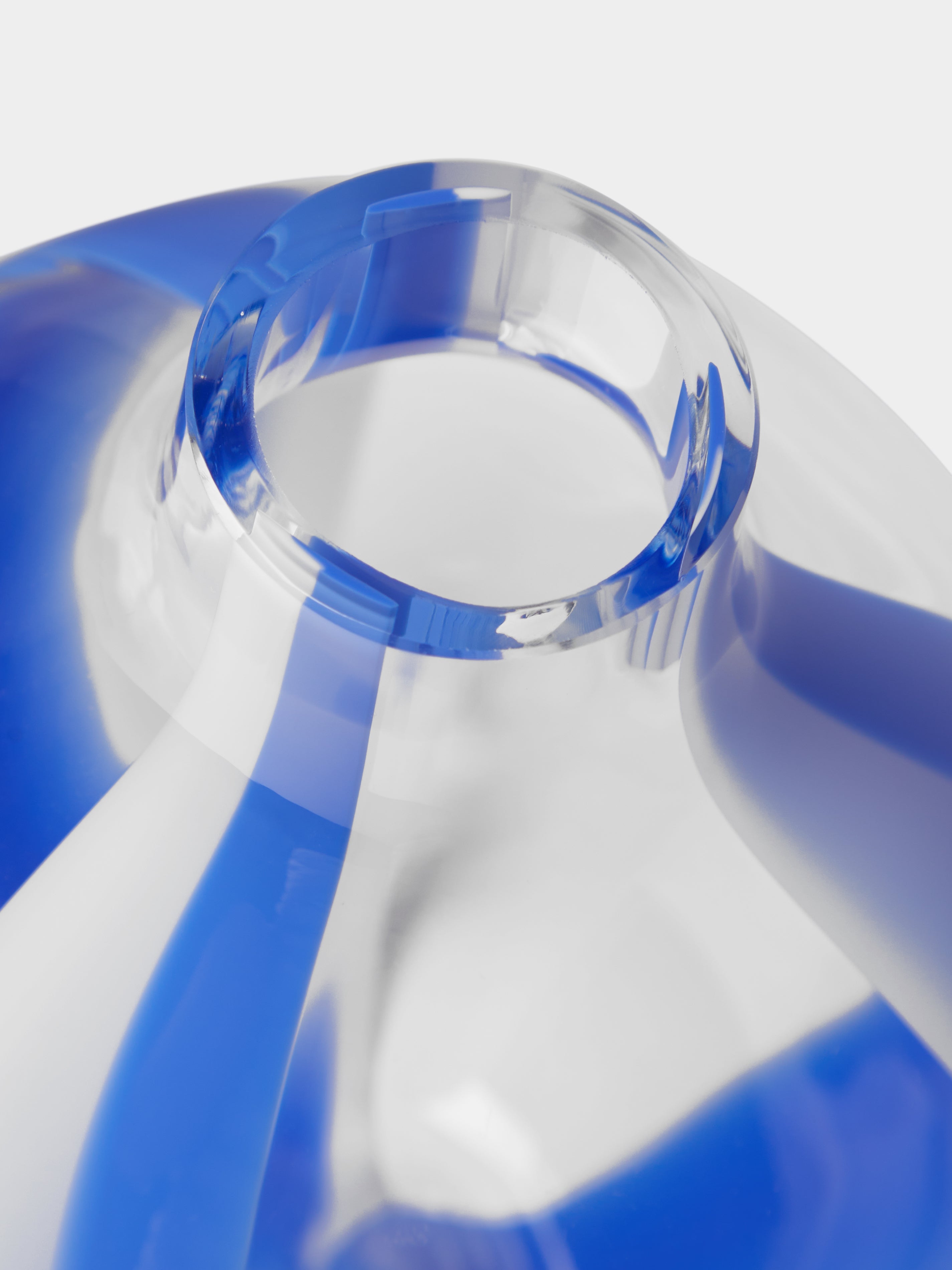 Hand-Blown Murano Glass Bud Vase (7in/18cm)