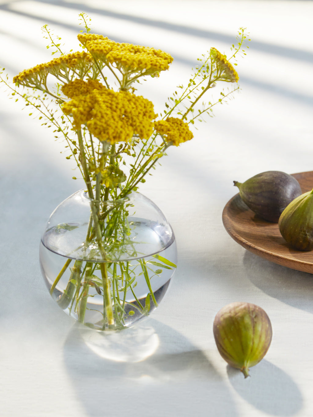 BV60 Flower Hand-Blown Crystal Bud Vase (4in/10cm)