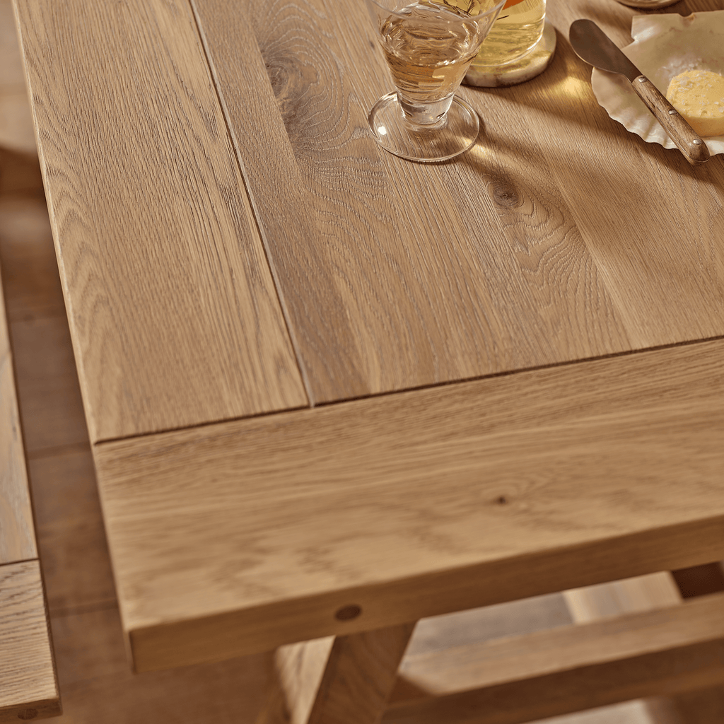 Arundel 8 Seater Oak Dining Table