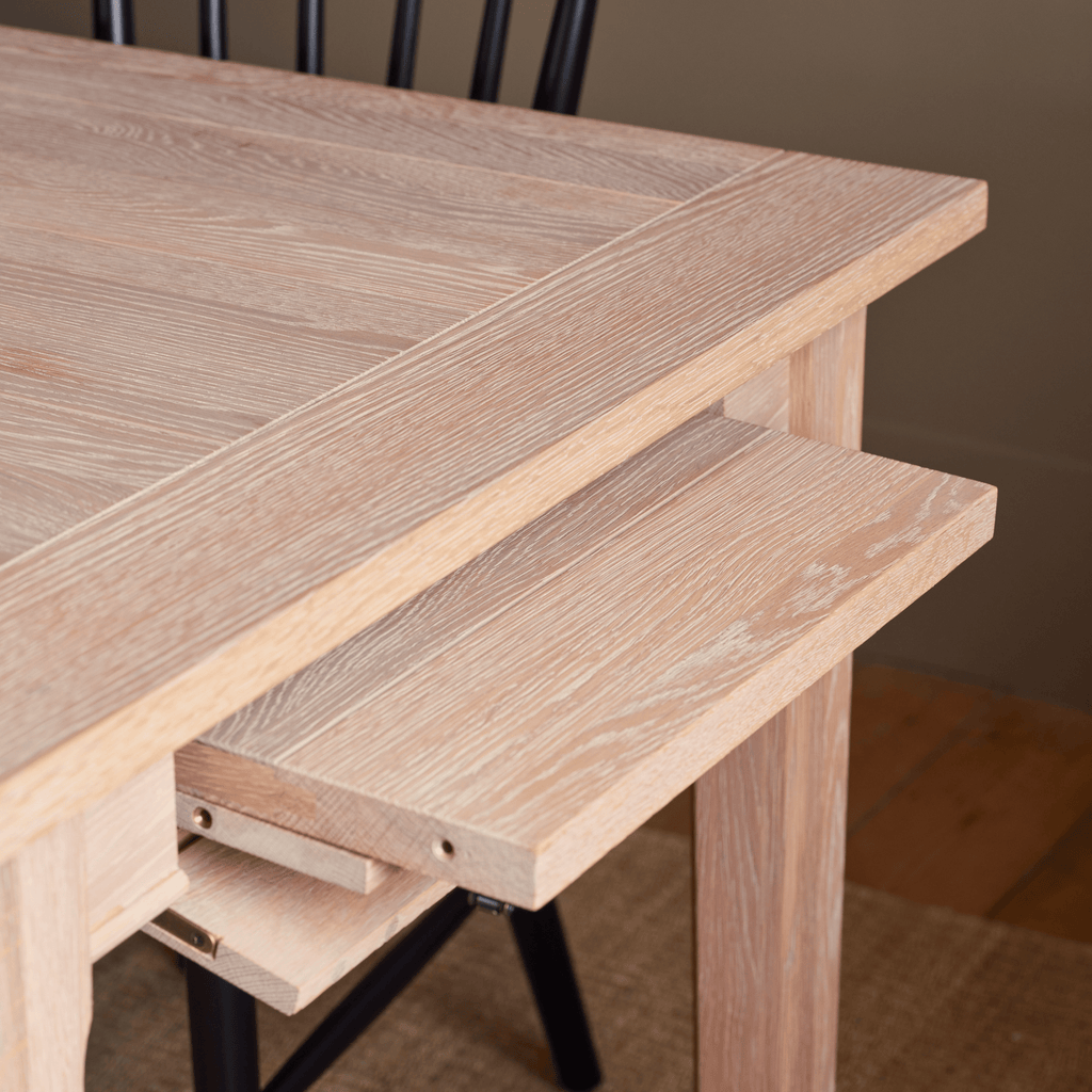 Moreton 6-10 Seater Extendable Oak Dining Table