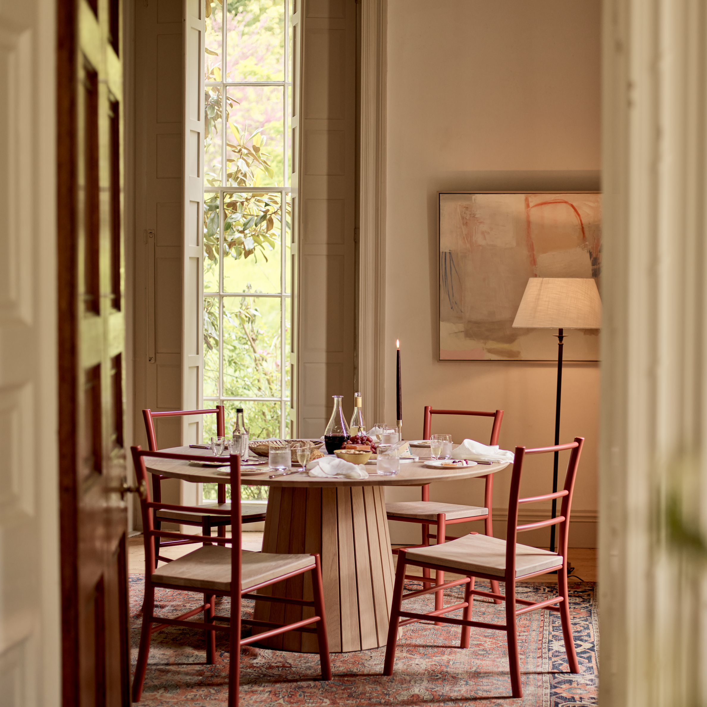 Stratford 6 Seater Round Dining Table