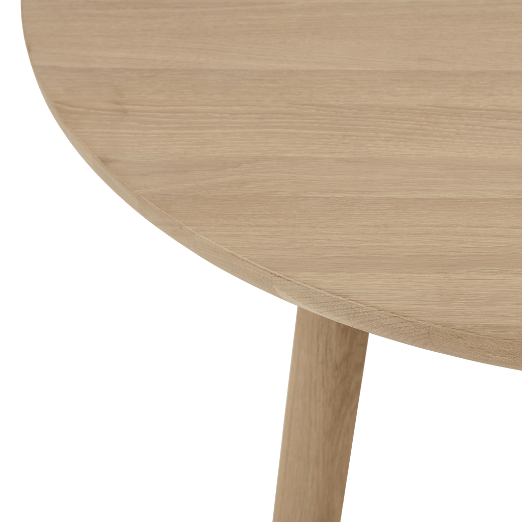 Wycombe 4 Seater Round Oak Dining Table