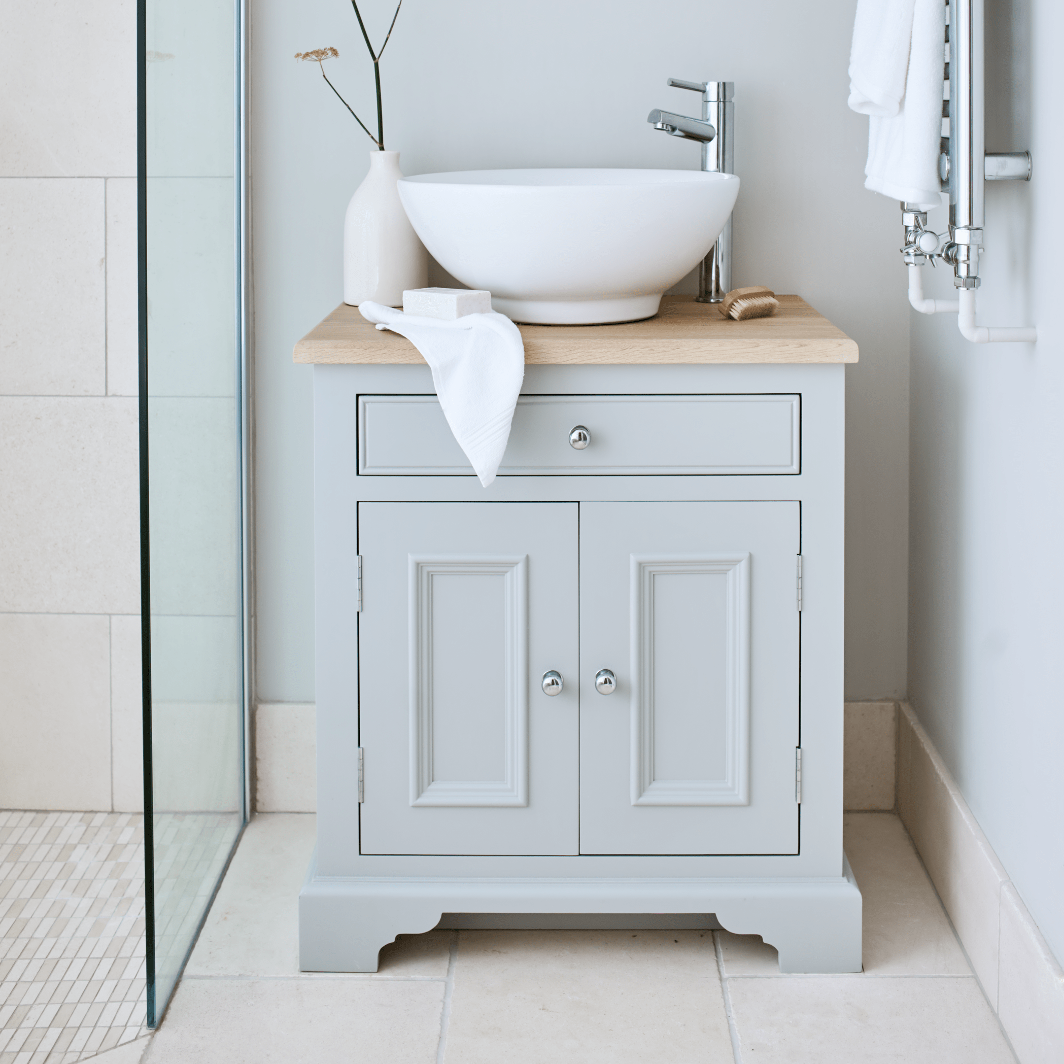 Chichester Countertop Double Door Washstand, 640mm