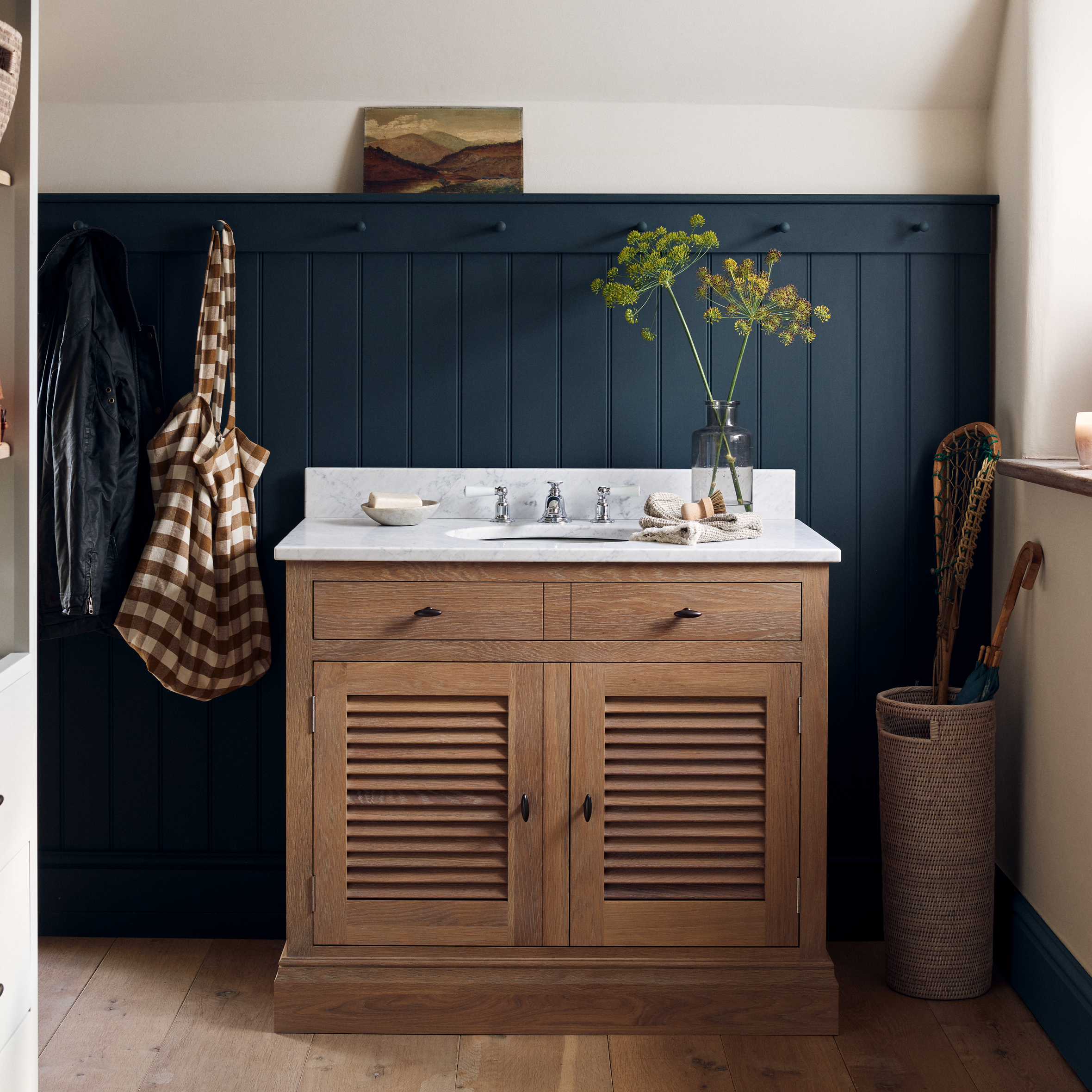 Edinburgh Undermount Double Door Washstand