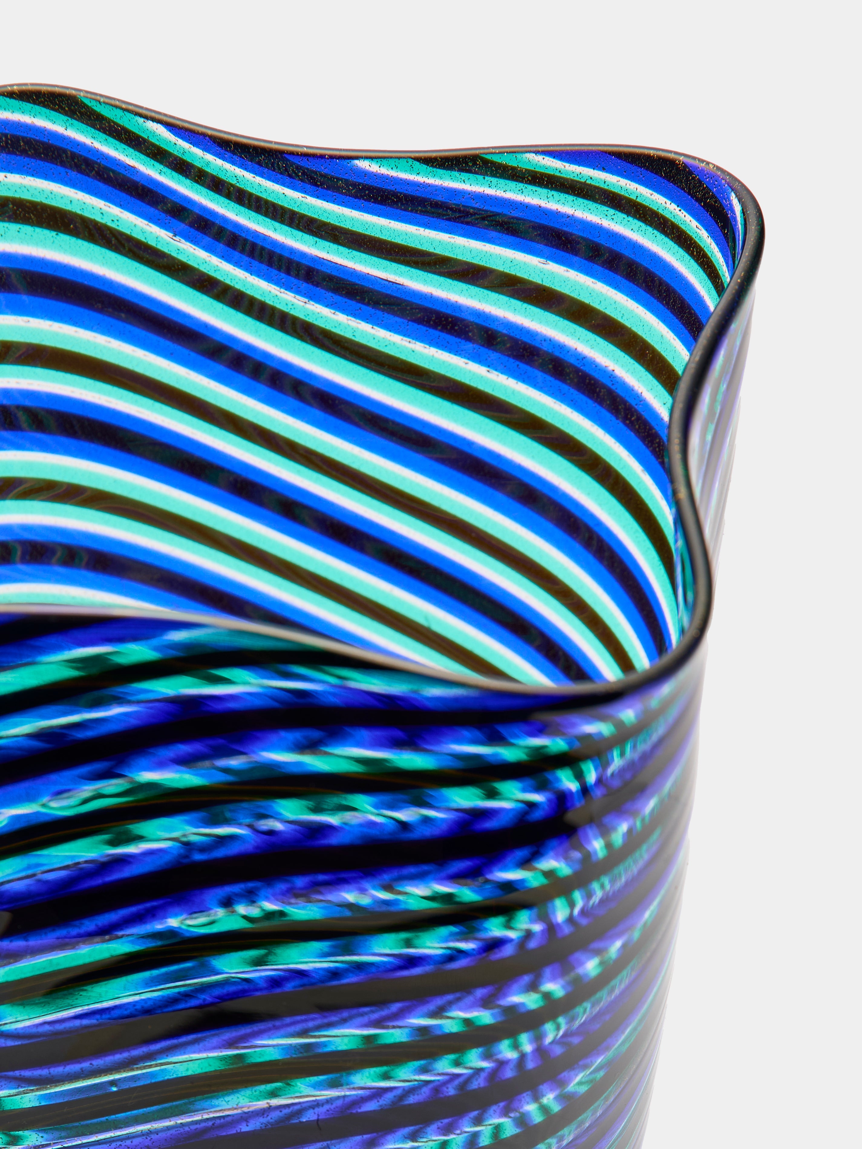 1960s Ercole Barovier Spira Aurata Murano Glass Vase (8in/21cm)