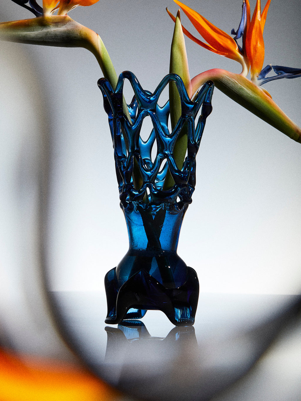 Mid-Century Glass Vase (10in/26cm)