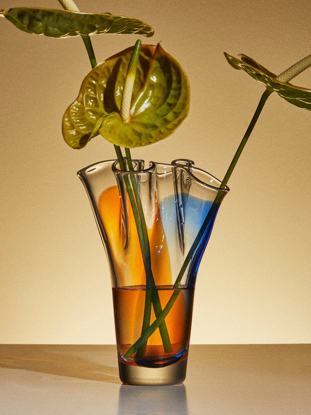 Mid-Century Glass Vase (10.5in/27cm)