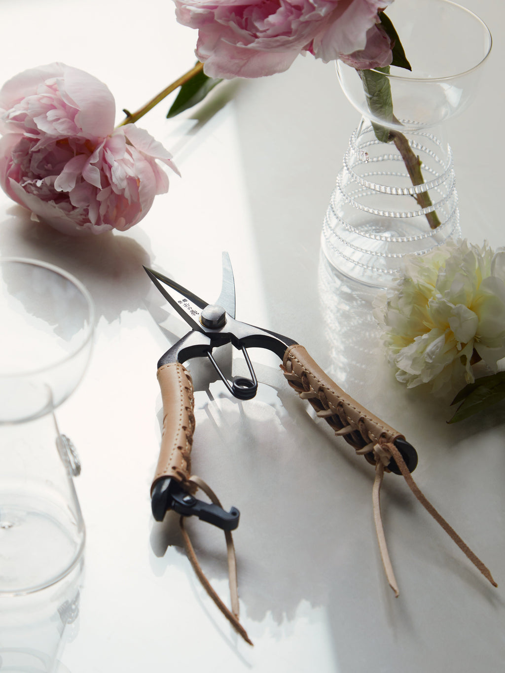 Bud Cutting Shears with Braided Leather Handles