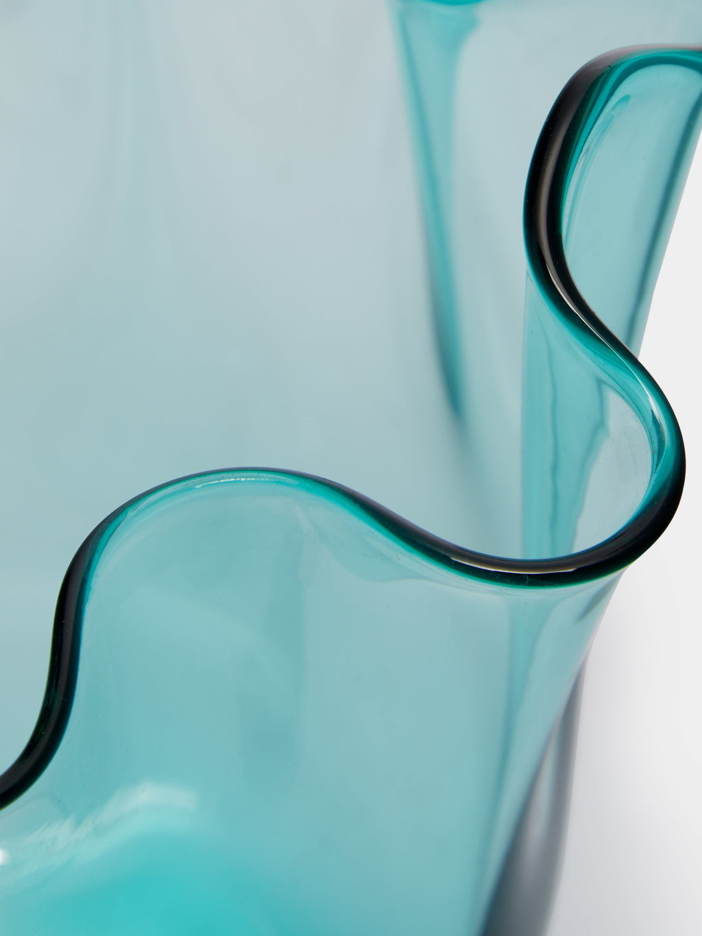 Fazzoletto Hand-Blown Murano Glass Vase (5.5in/13.5cm)