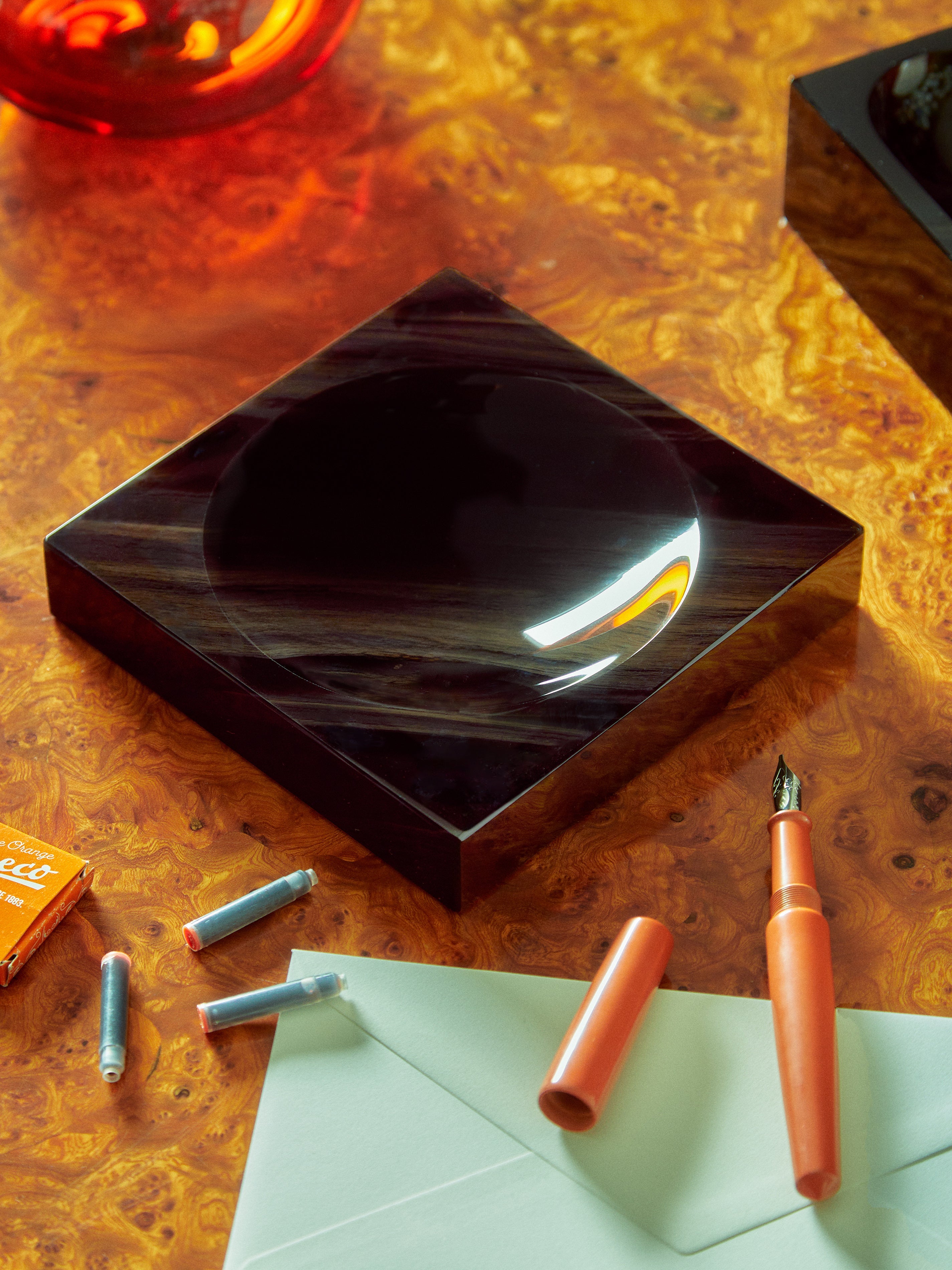 Massis Obsidian Vide Poche