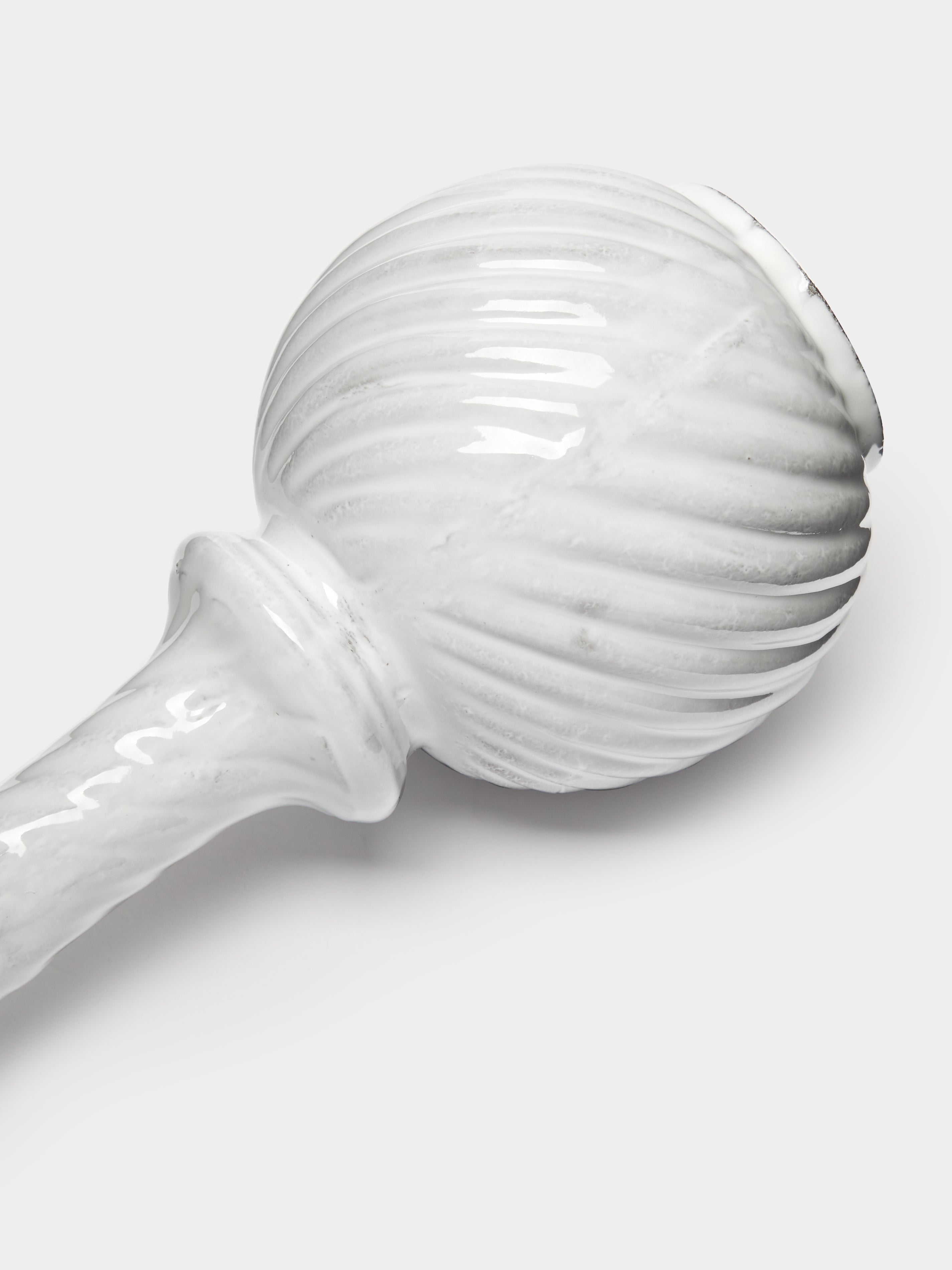 Peggy Soliflore Hand-Glazed Ceramic Round Bud Vase (8in/21cm)