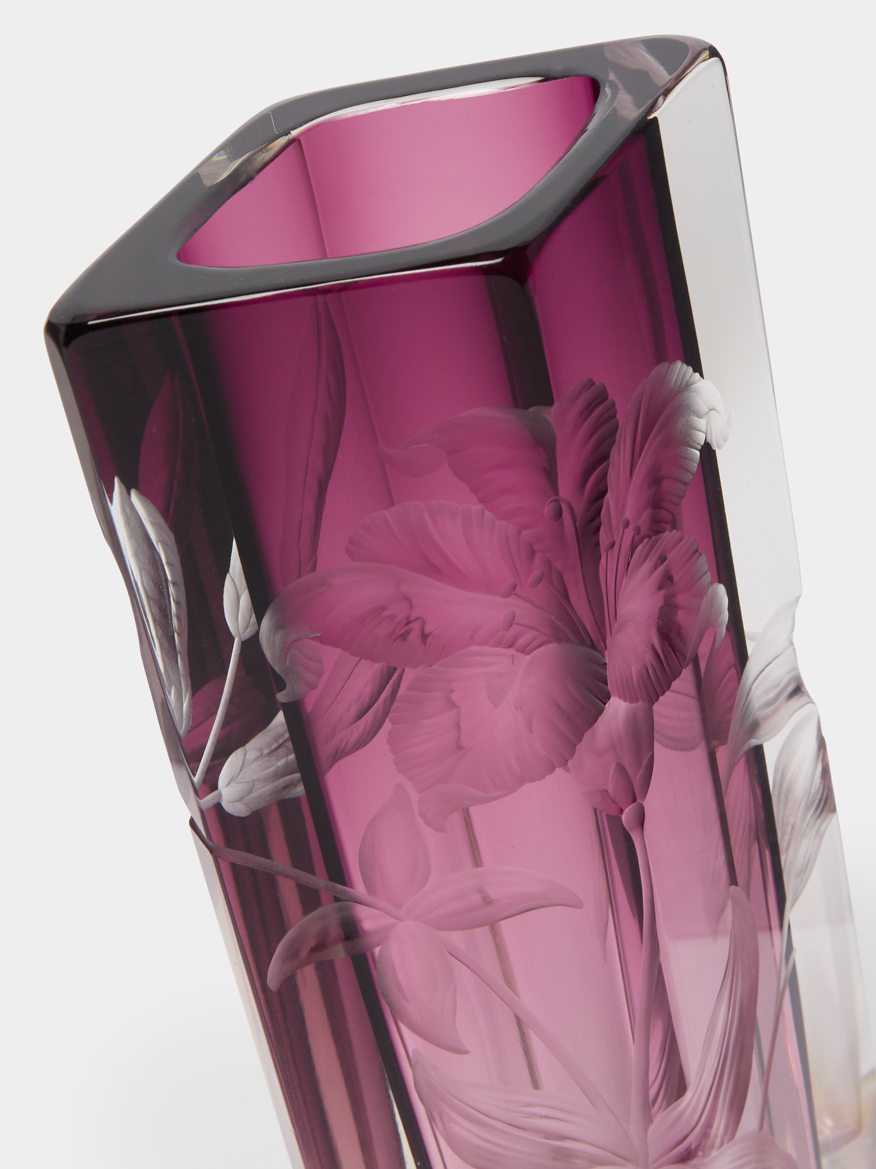 1900s Moser Hand-Engraved Cut Crystal Vase (8in/21cm)