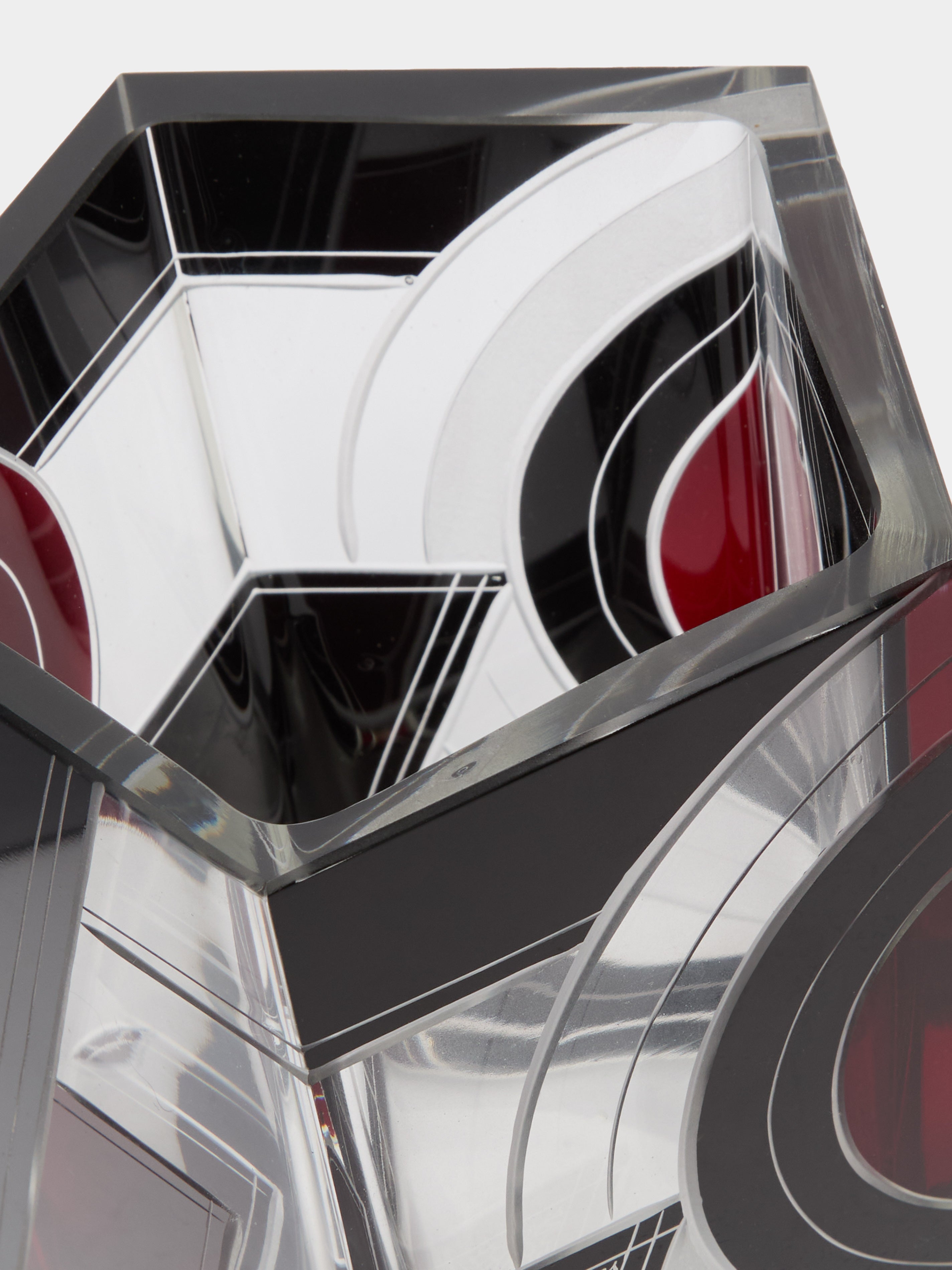 1930s Karl Palda Cut Crystal Vase (6.5in/17cm)