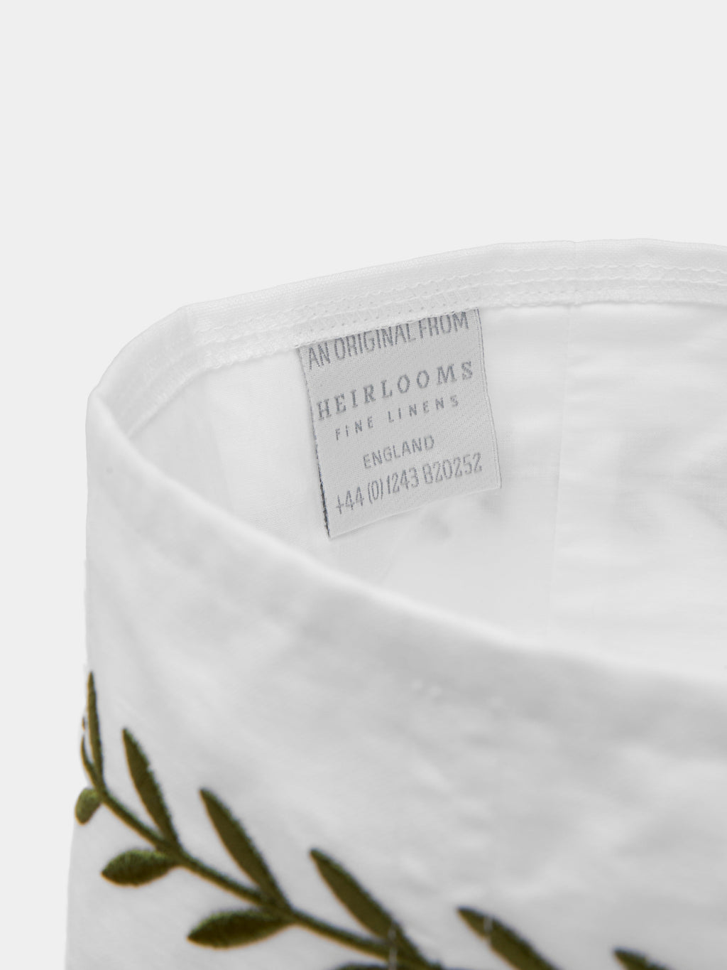 Laurel Leaf Embroidered Linen Rectangular Tissue Box