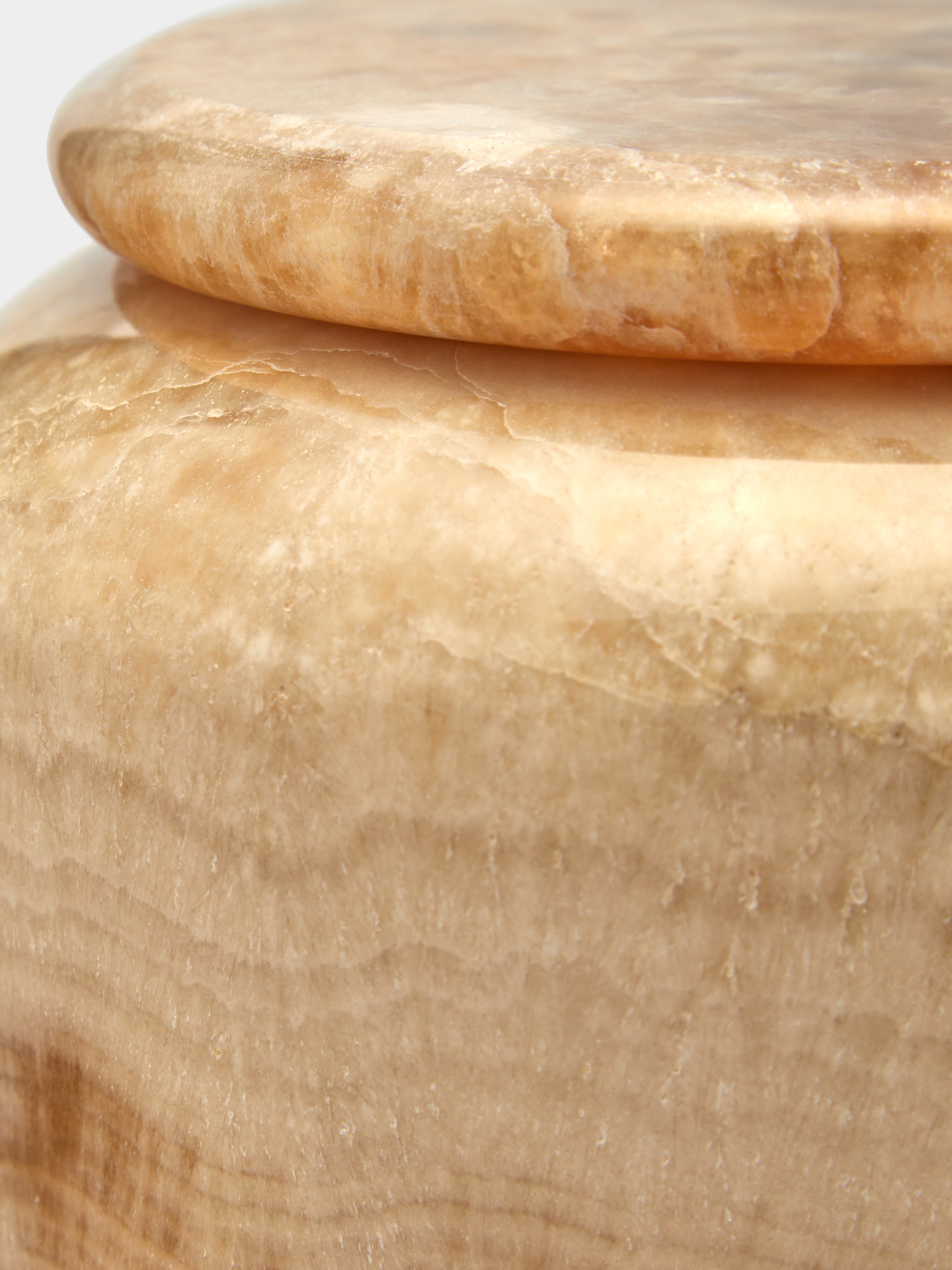 Onyx Large Lidded Pot