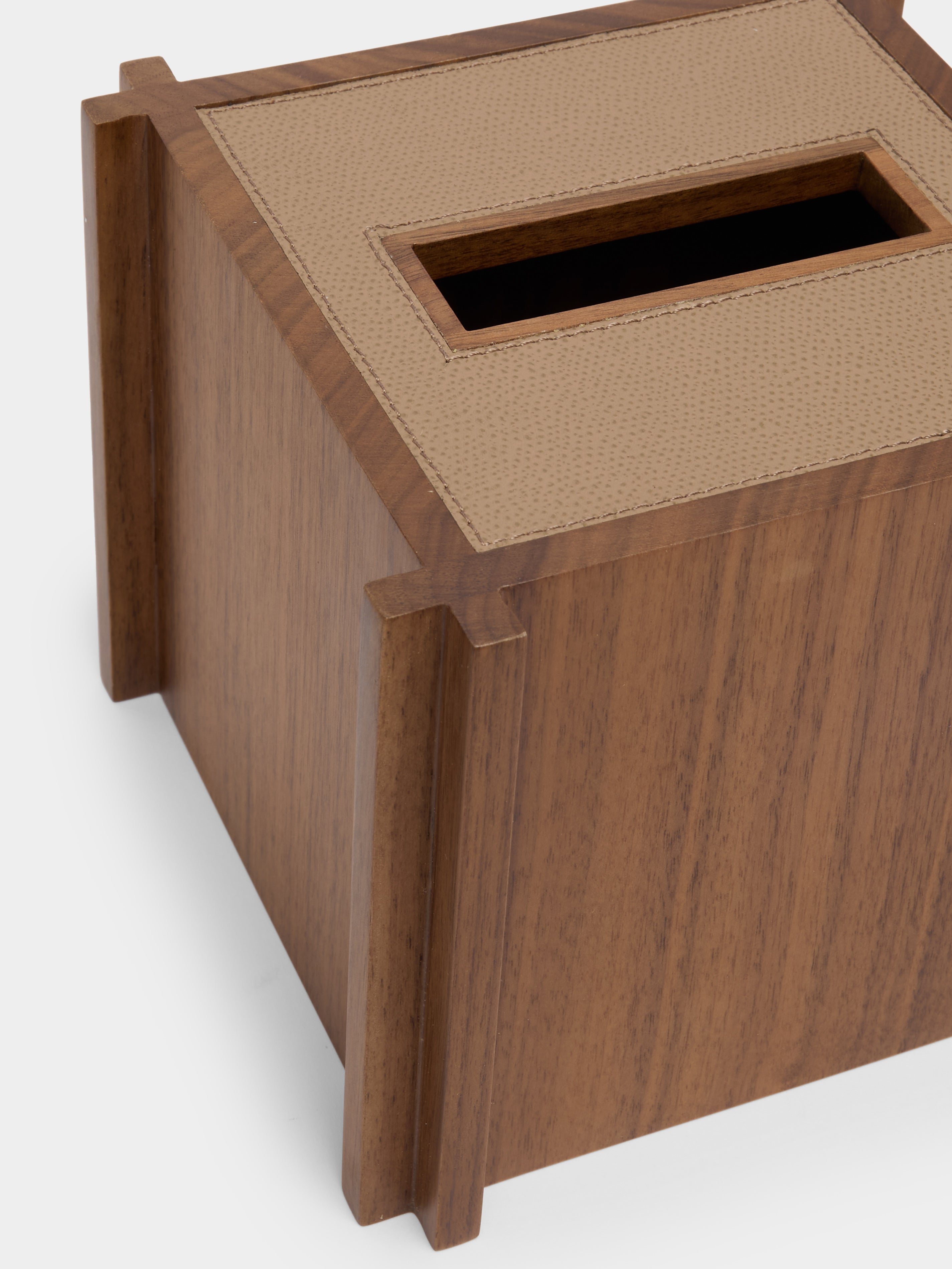 Structura Leather and Wood Tissue Holder