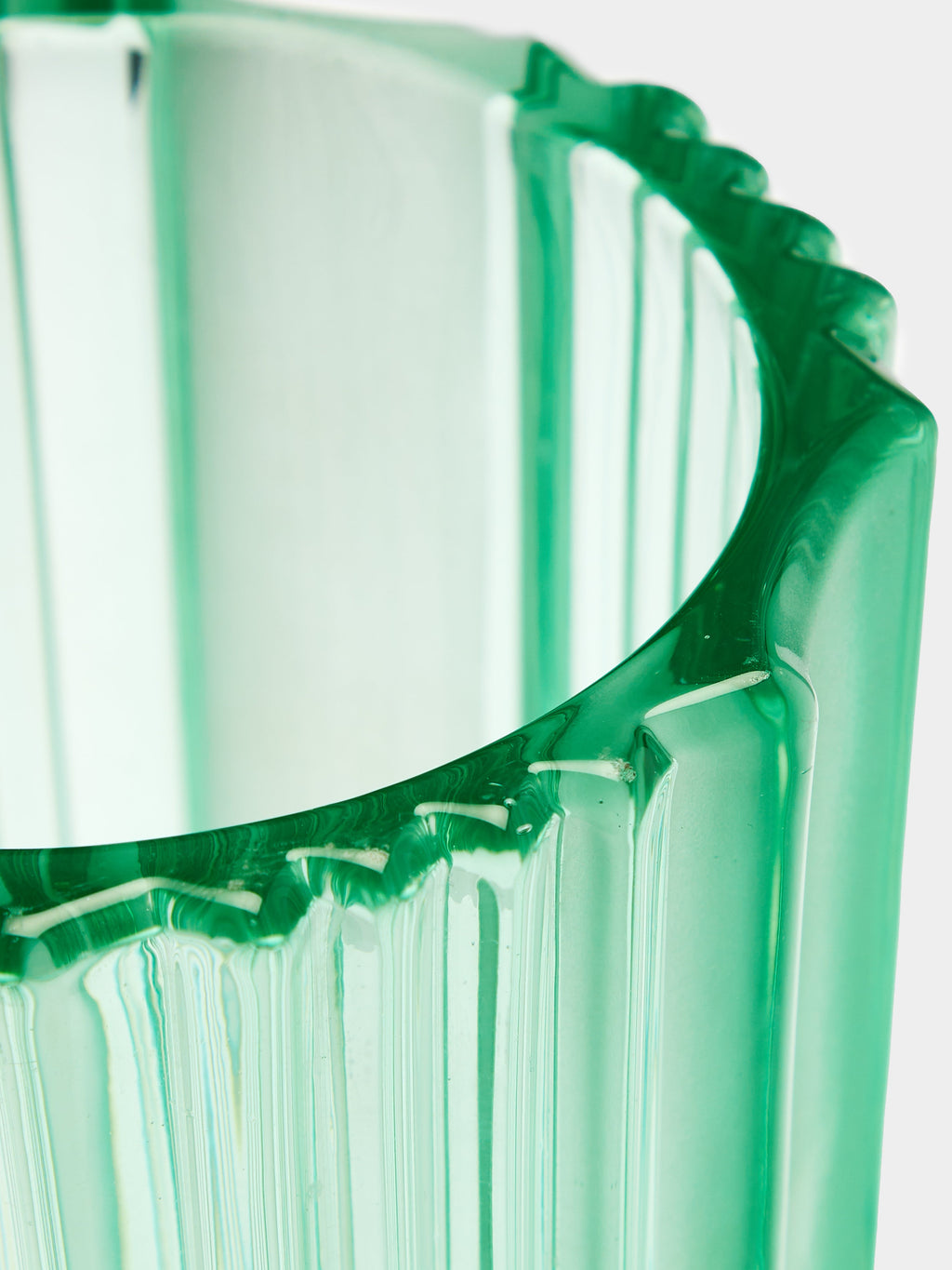 1940s Frosted Glass Vase (8.5in/22cm)