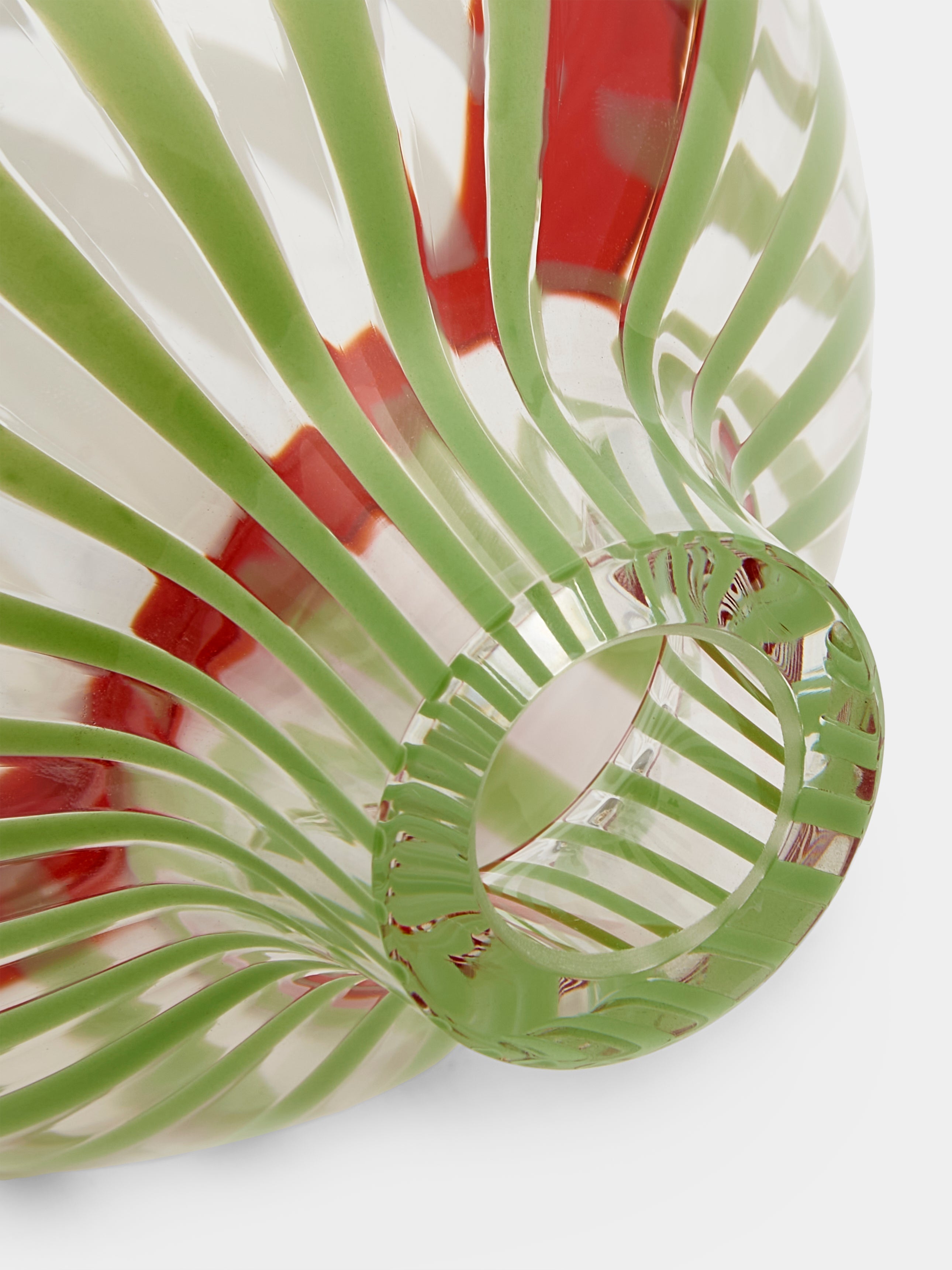 Hand-Blown Murano Glass Bud Vase (7in/18cm)