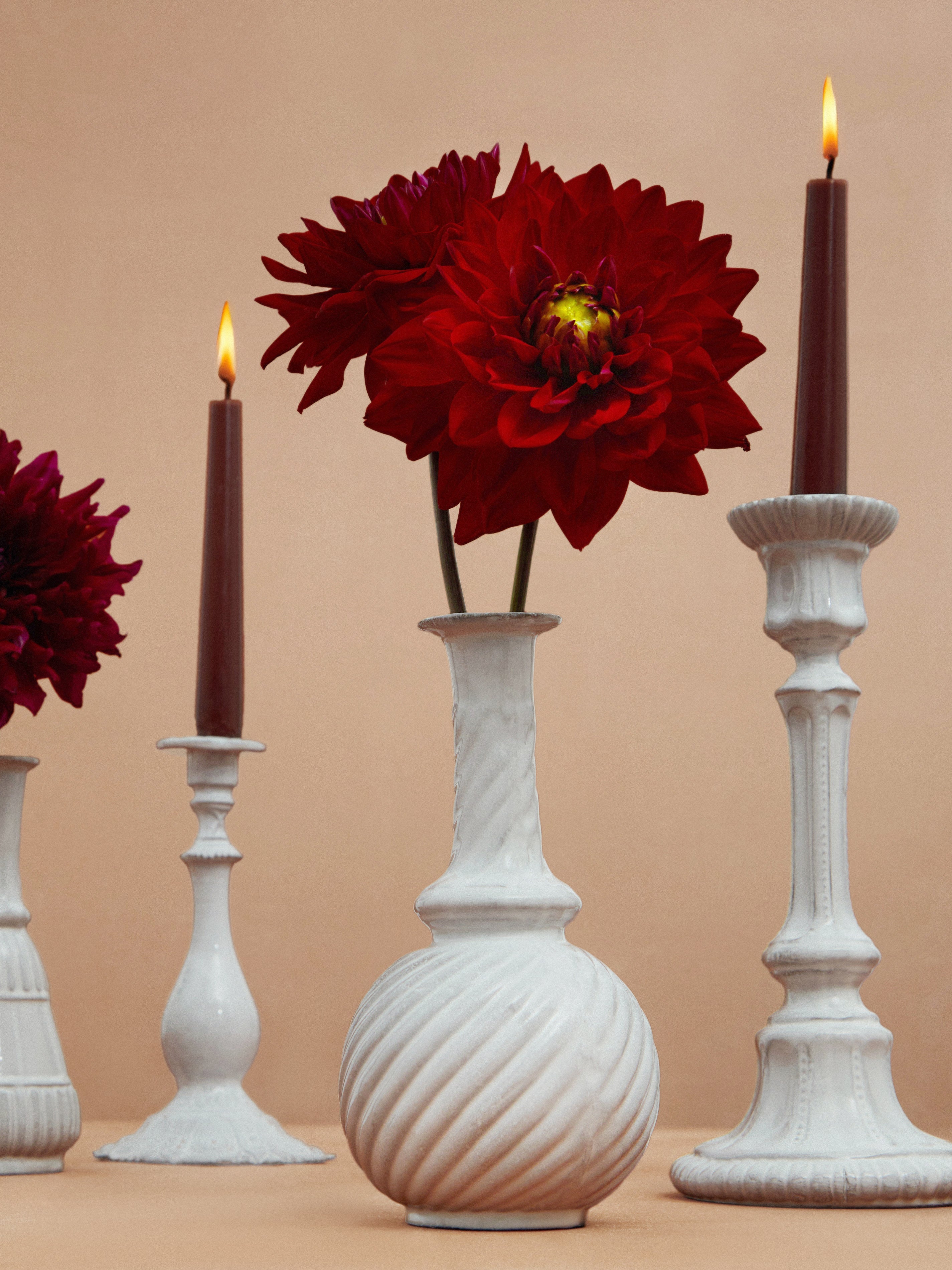 Peggy Soliflore Hand-Glazed Ceramic Round Bud Vase (8in/21cm)