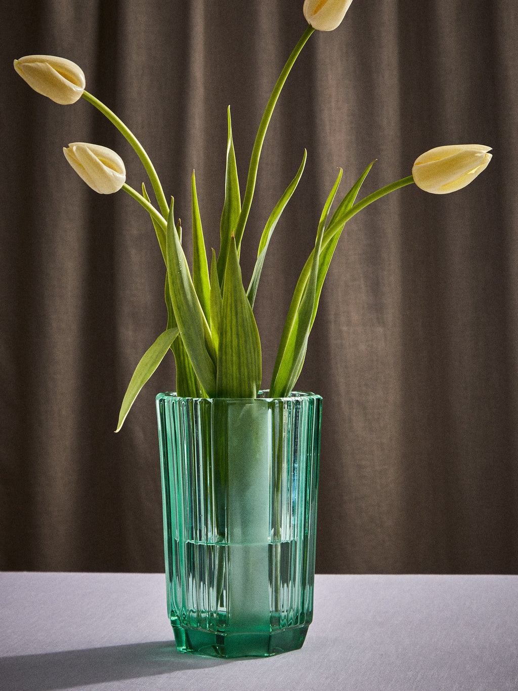 1940s Frosted Glass Vase (8.5in/22cm)