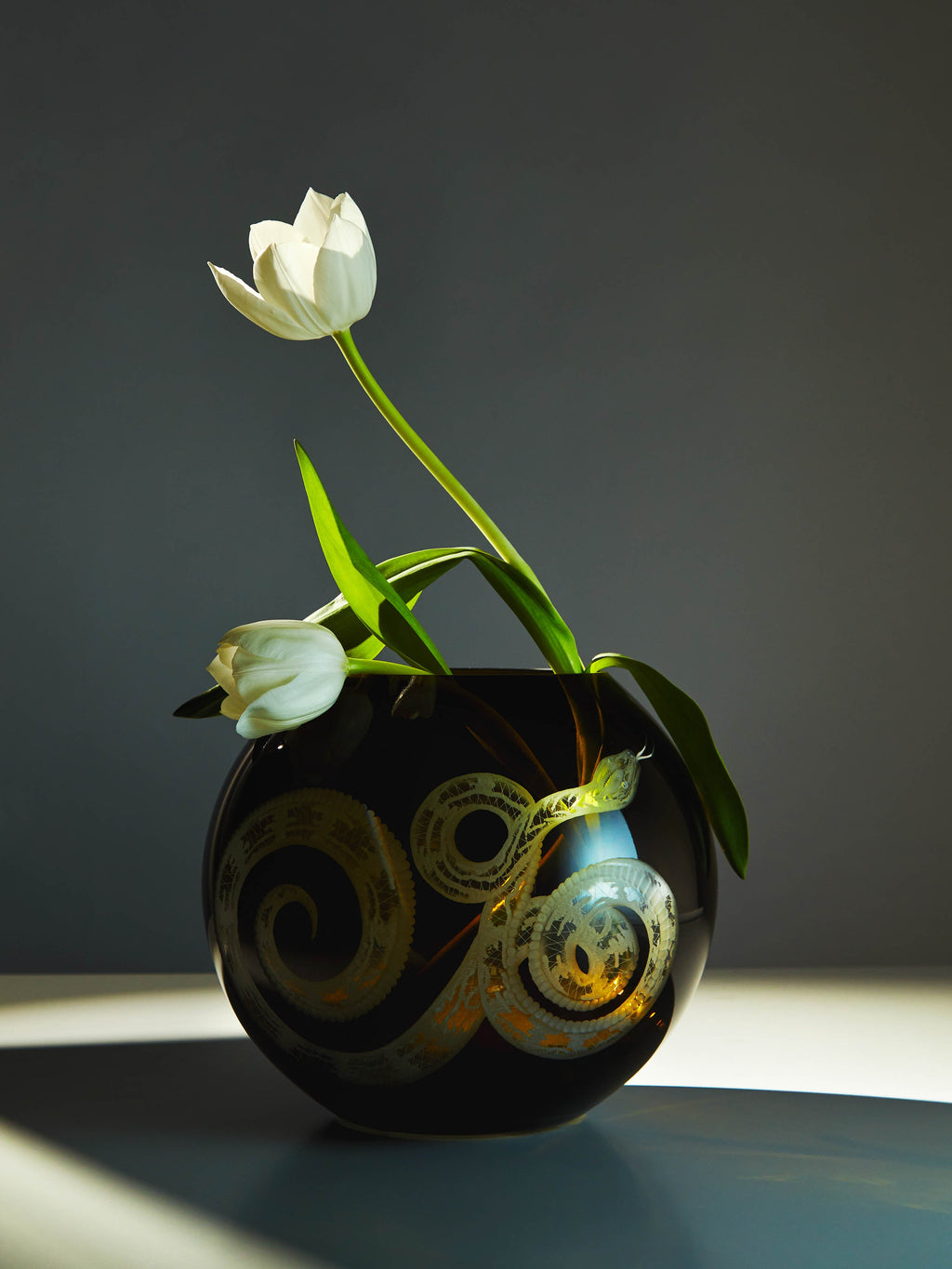 Cabinet of Curiosities Hand-Engraved Crystal Round Vase (7in/17cm)