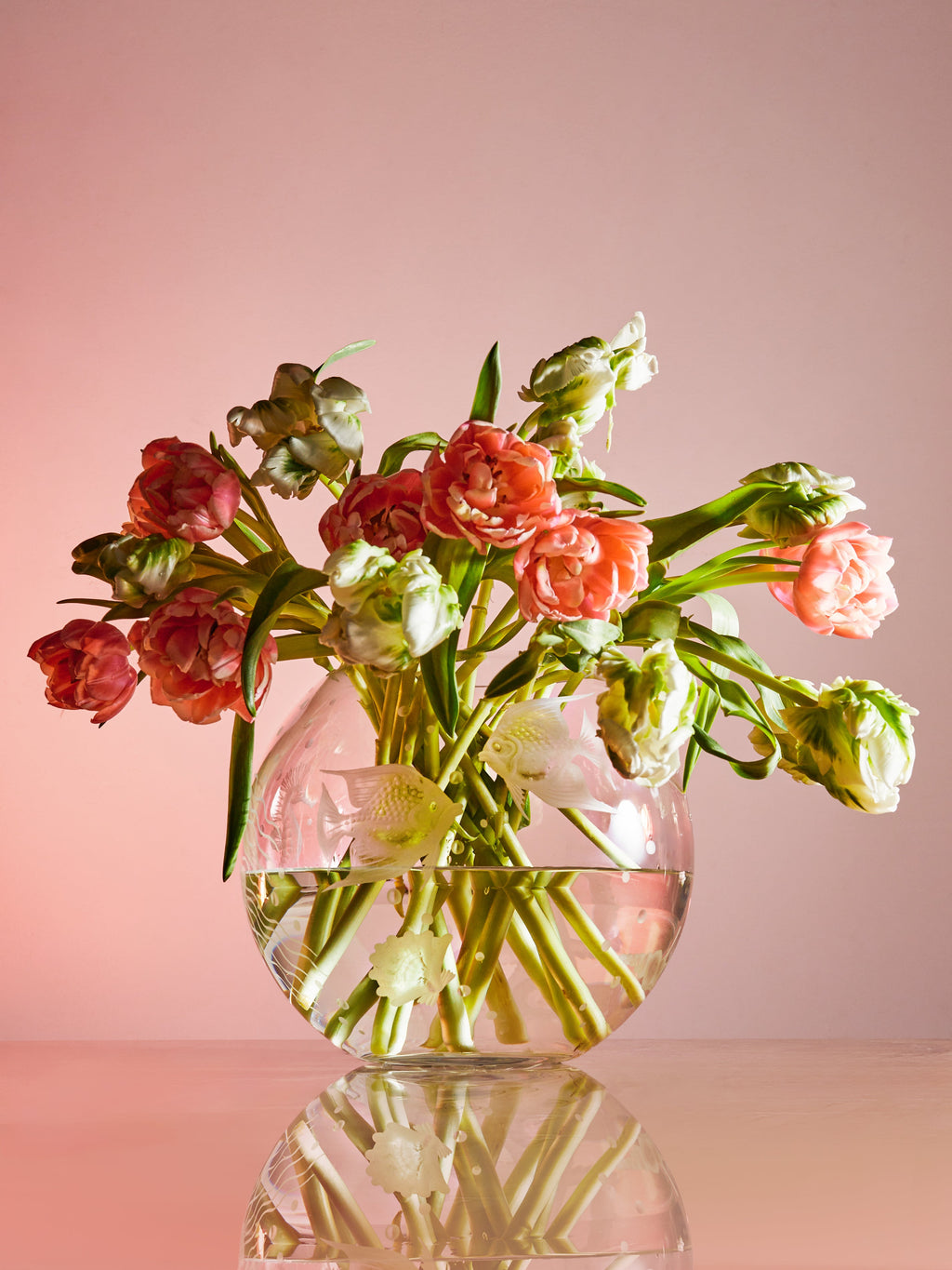 Frutti di Mare Hand-Engraved Crystal Vase (8in/21cm)