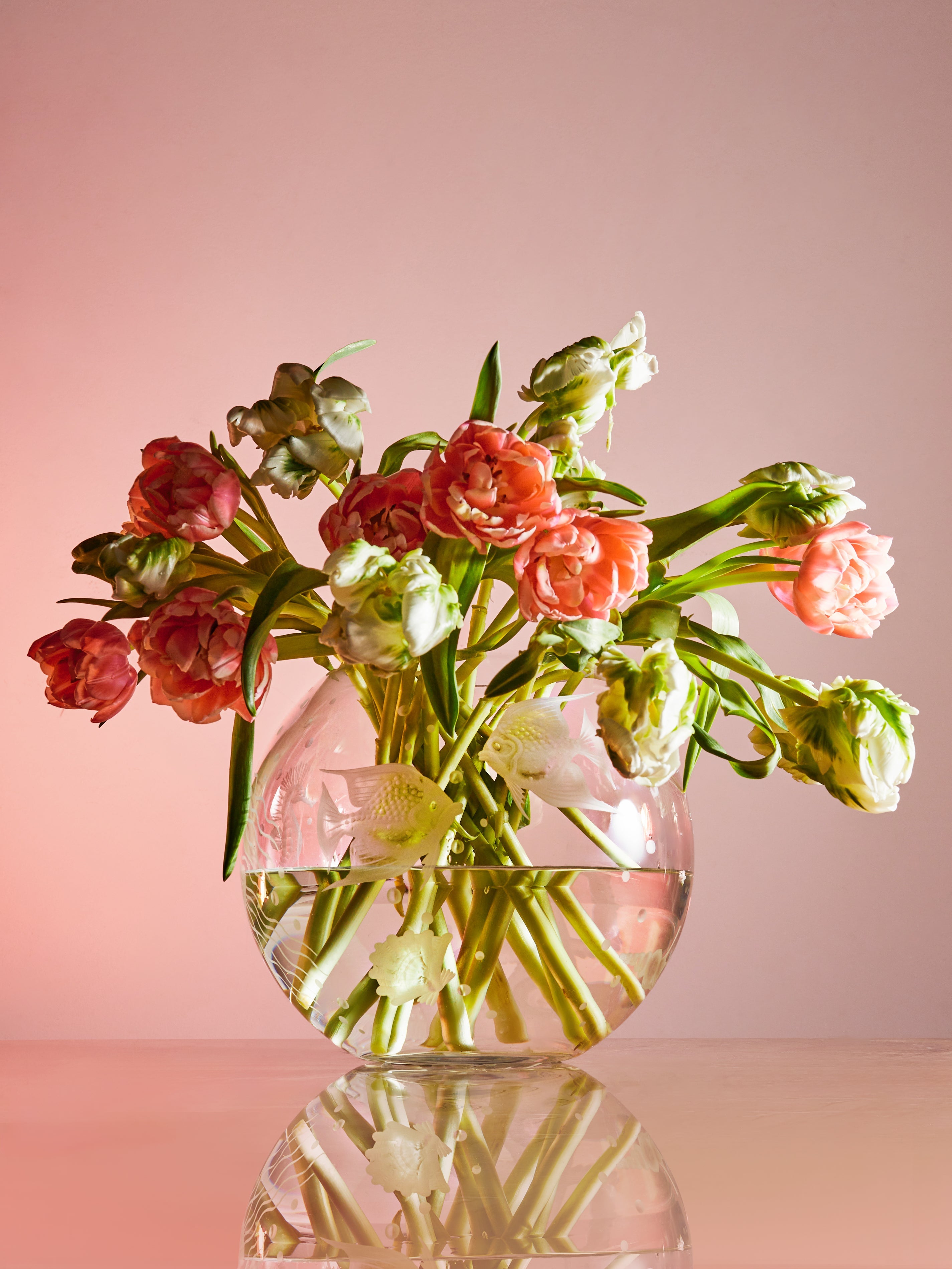 Frutti di Mare Hand-Engraved Crystal Vase (8in/21cm)