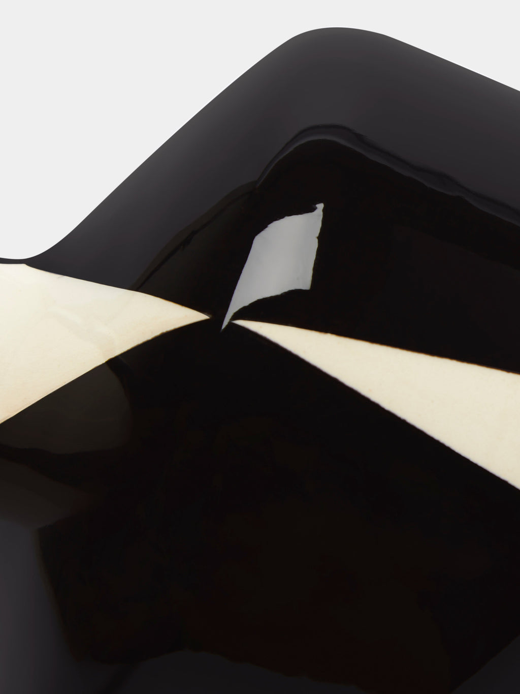 Ritzen Hand-Painted Ceramic Vase (7in/18cm)