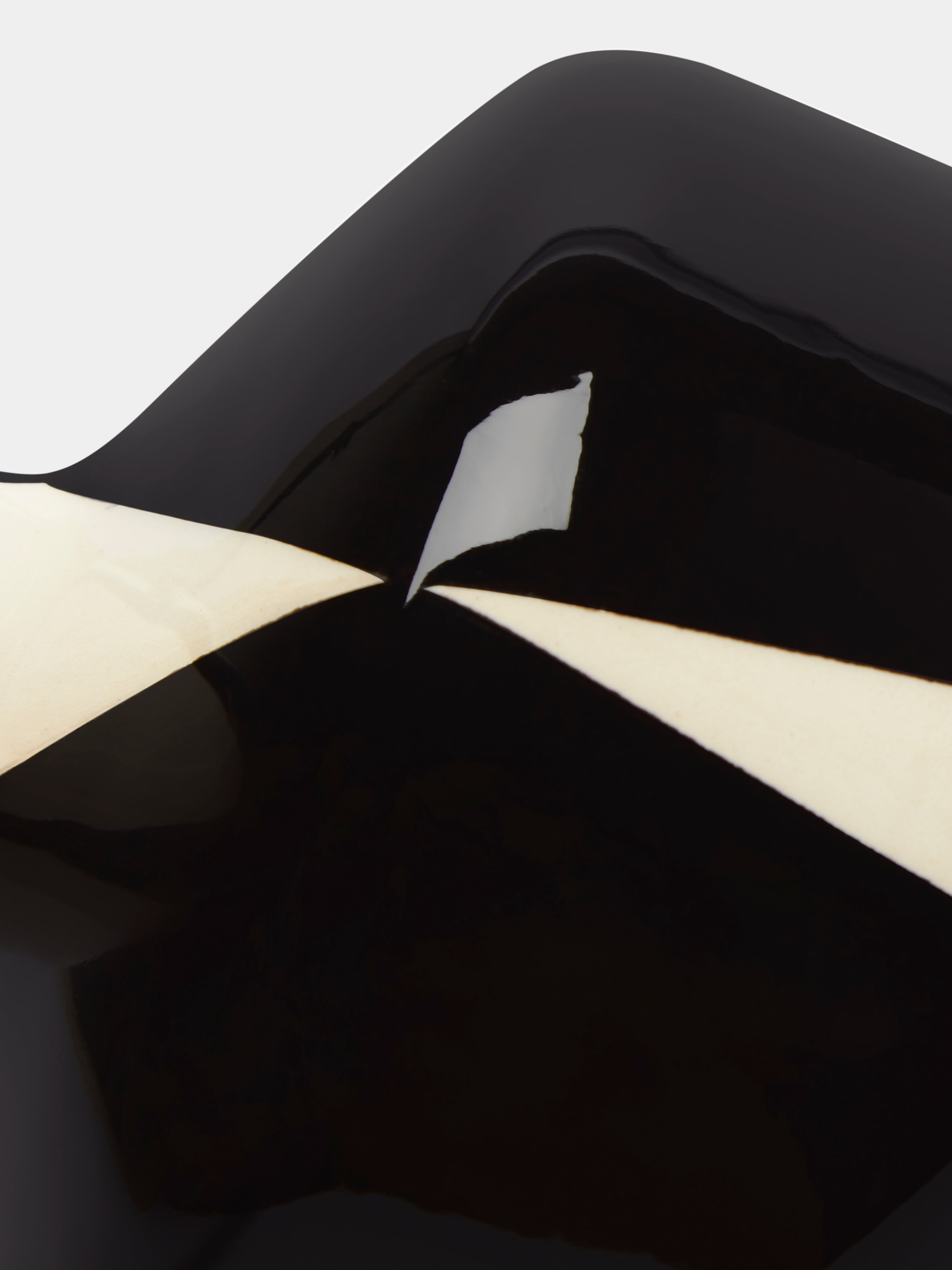 Ritzen Hand-Painted Ceramic Vase (7in/18cm)